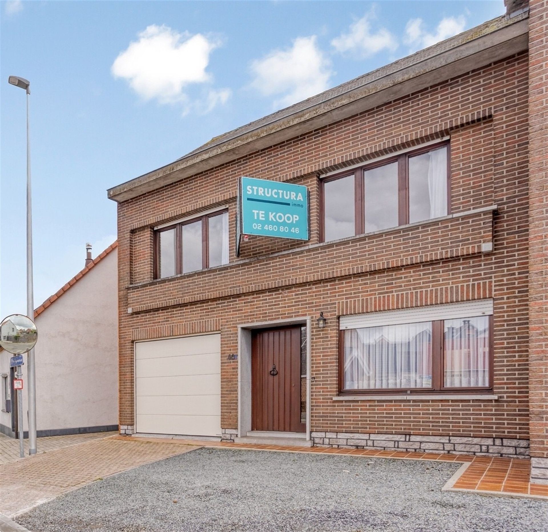 Hoofdfoto van de publicatie: Ruime woning met zuidoostgerichte tuin in Merchtem