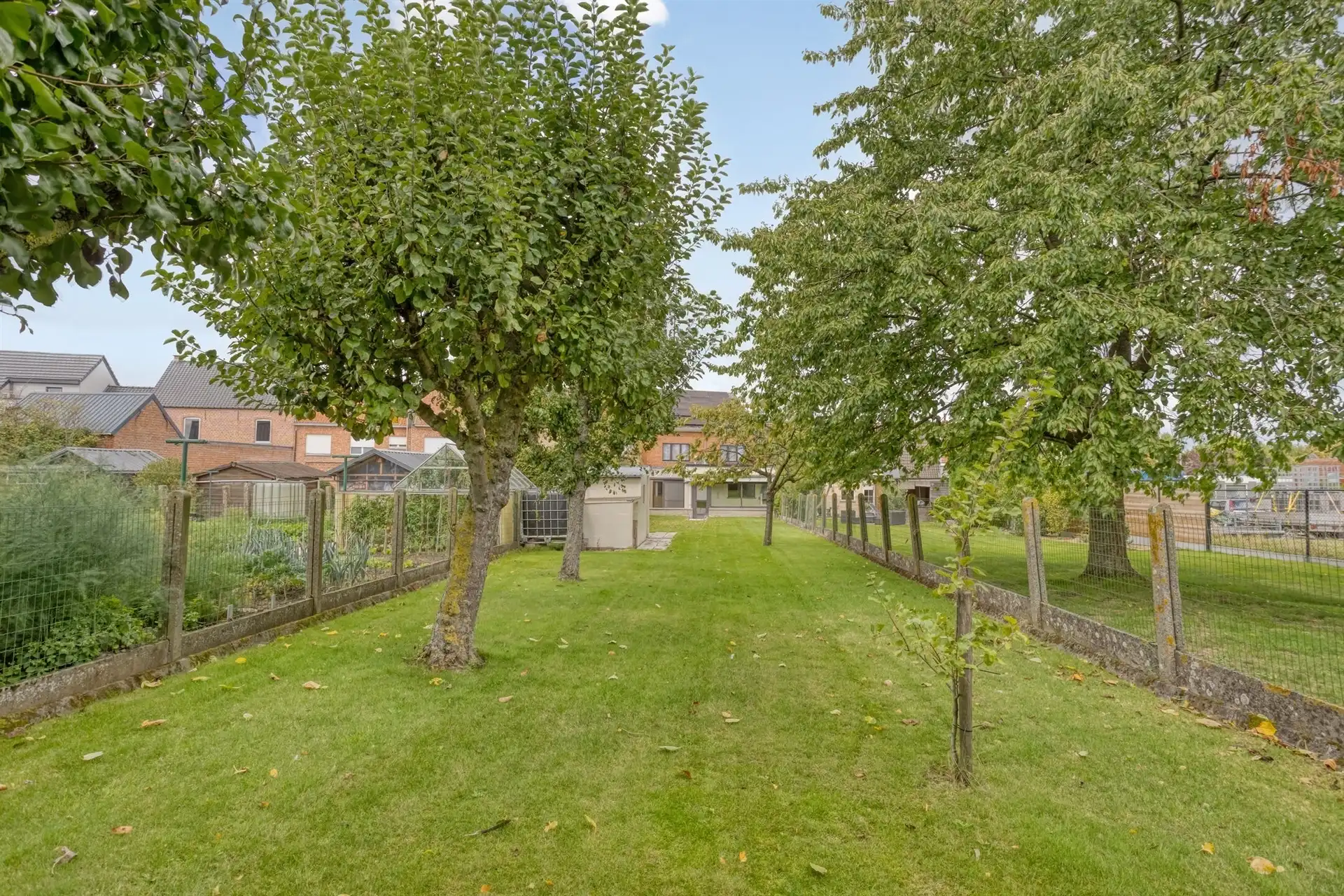 Hoofdfoto van de publicatie: Ruime woning met zuidoostgerichte tuin in Merchtem