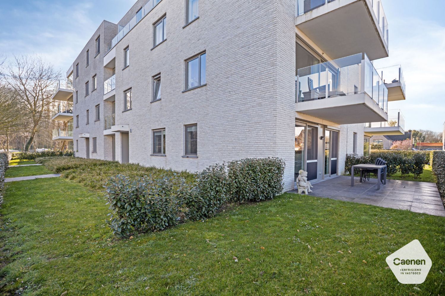 Instapklaar gelijkvloersappartement met tuin en terras in De Panne! foto 11