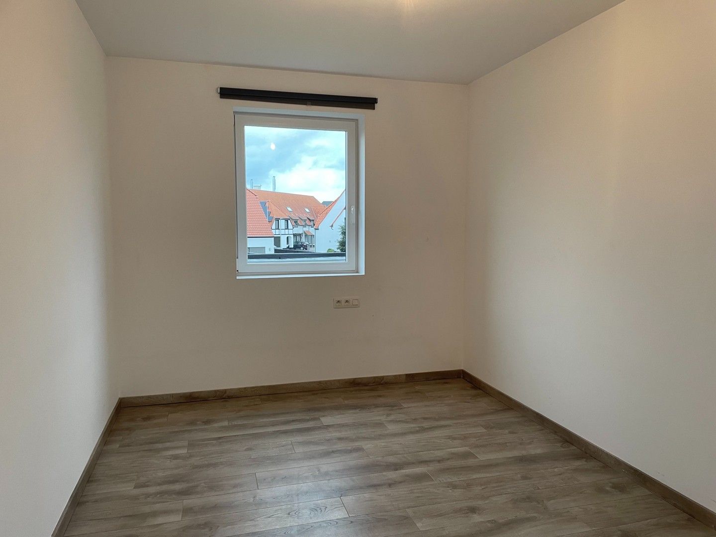 Recent en verzorgde hoekwoning met 2 parkeerplaatsen en garage foto 15