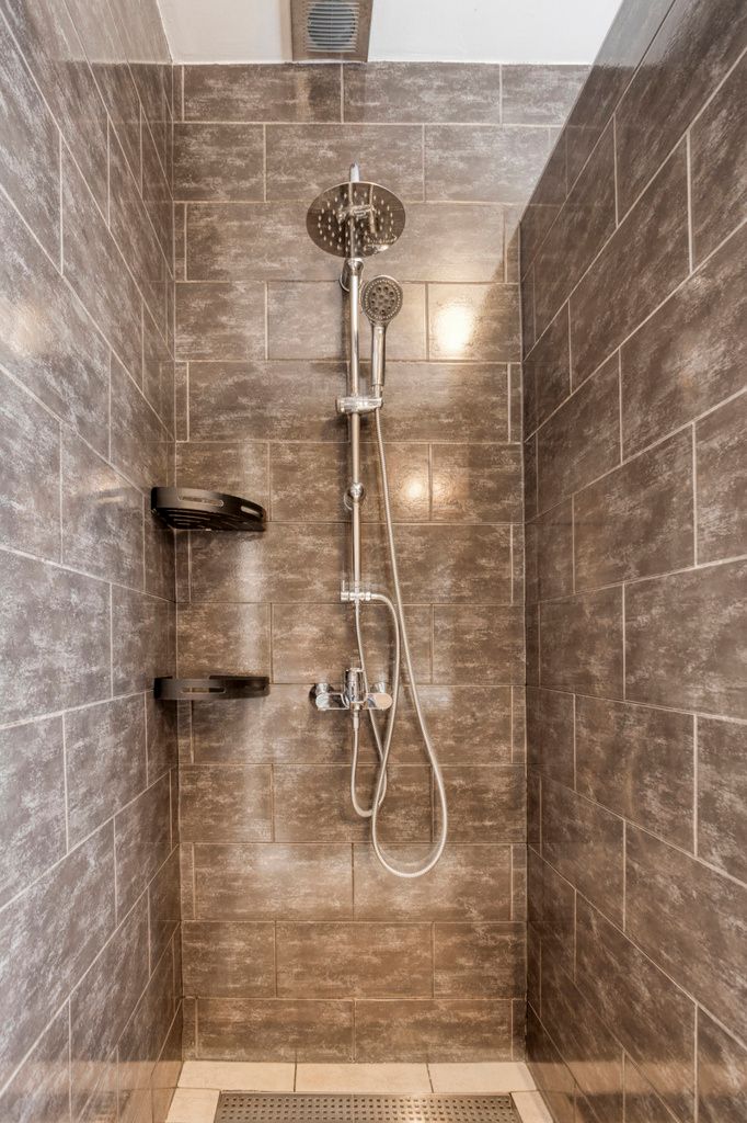 Gerenoveerde bel-étage woning met garage foto 27