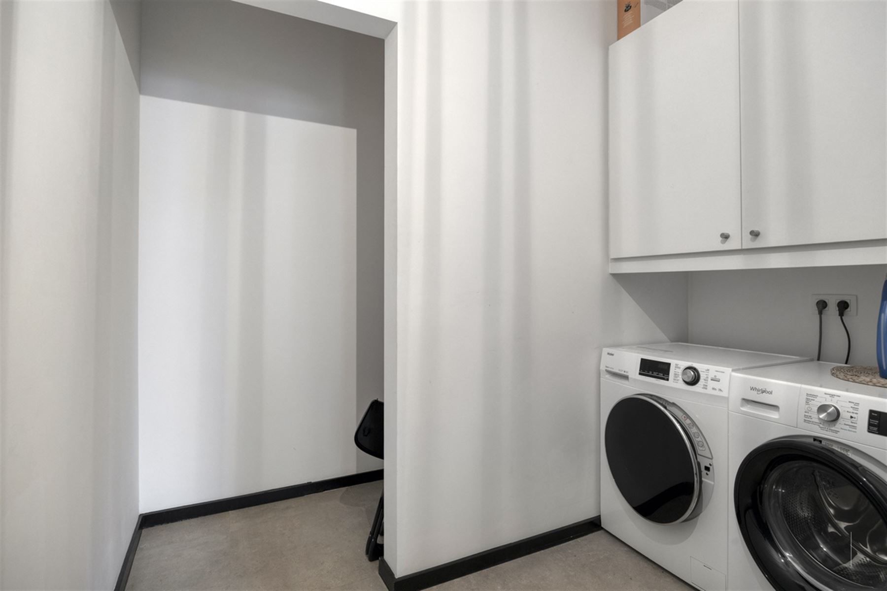 Totaal gerenoveerde woning met tuin foto 14