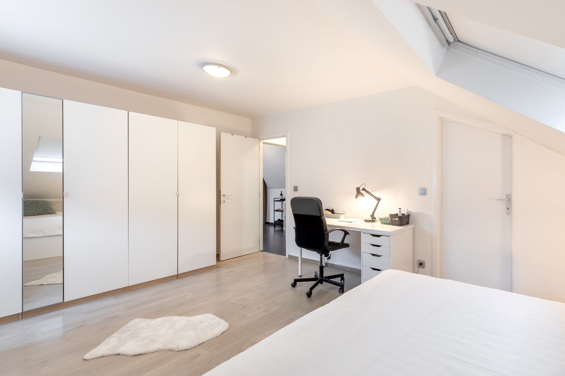 Eén-slaapkamer appartement in centrum Leuven foto 8