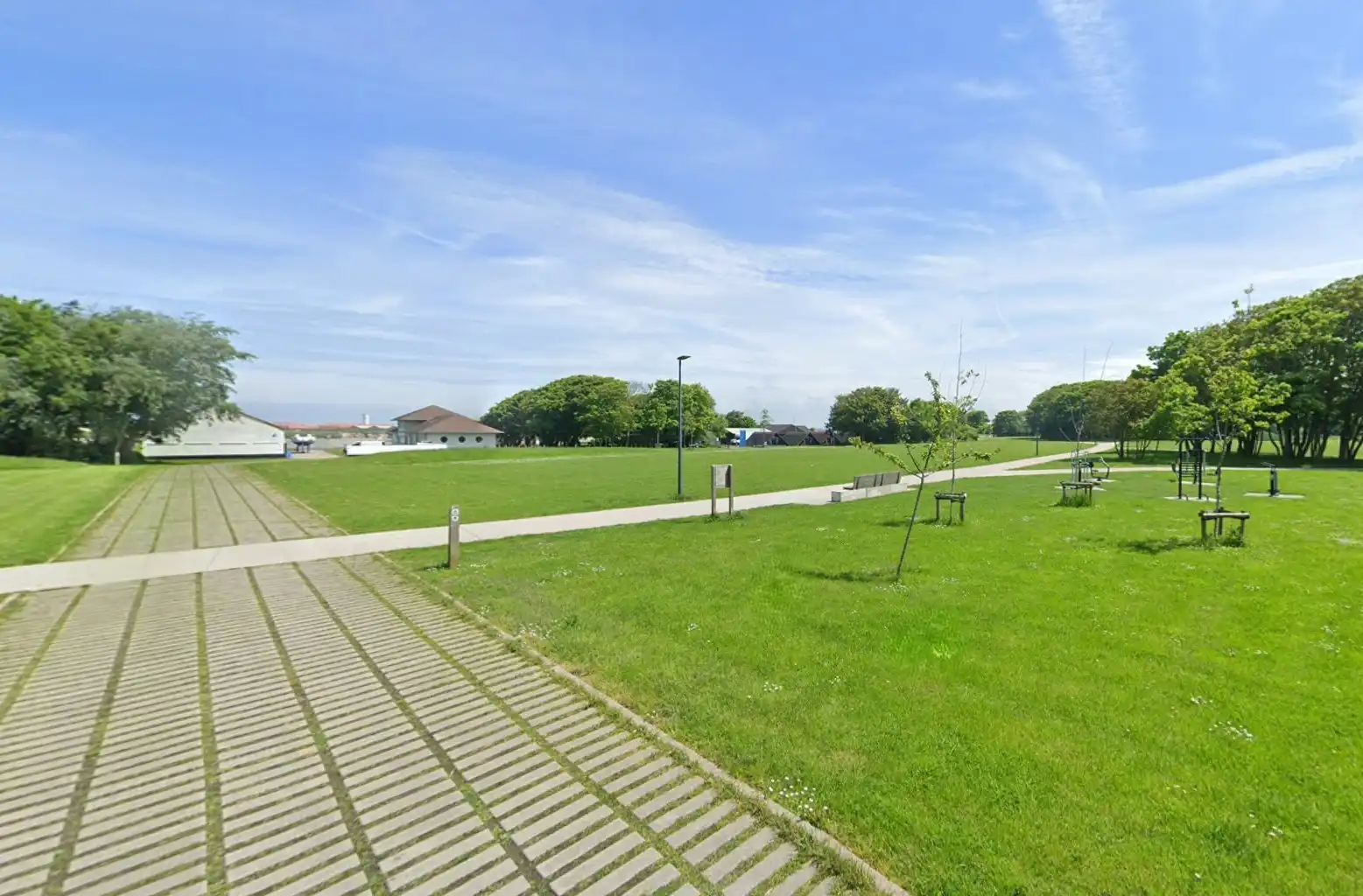 Hoofdfoto van de publicatie: Op te knappen duplex appartement met 1 slaapkamer nabij de havengeul