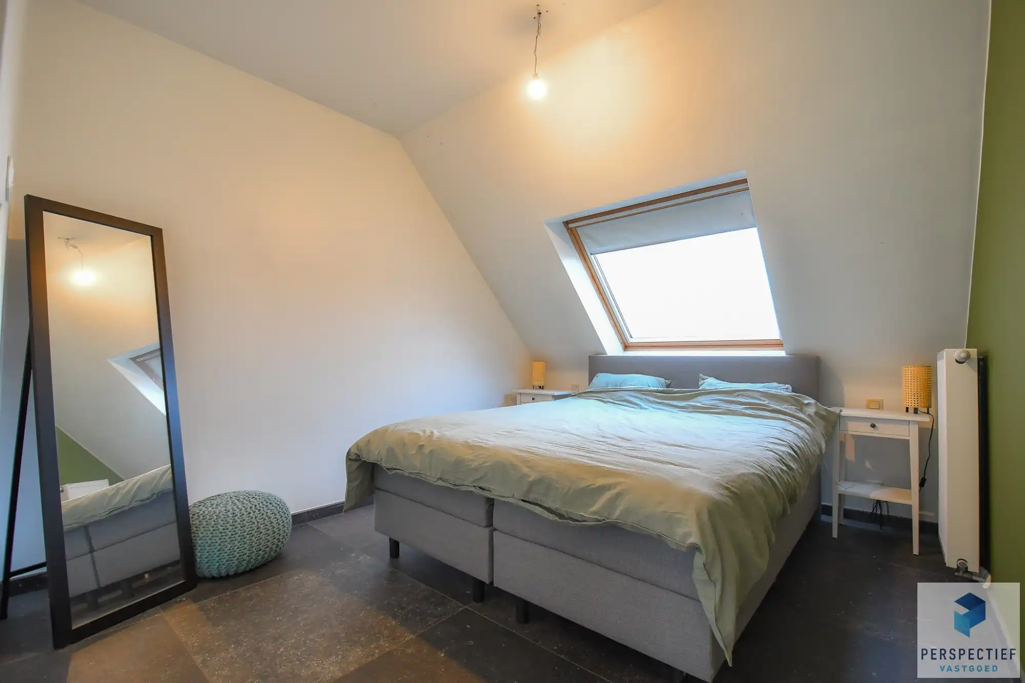 BEZOEKMOMENT WOENSDAG 26/08 VAN 17U TOT 18U30 | Ruim en modern woonappartement (bouwjaar 2020) met 2 slaapkamers en terras. foto 13