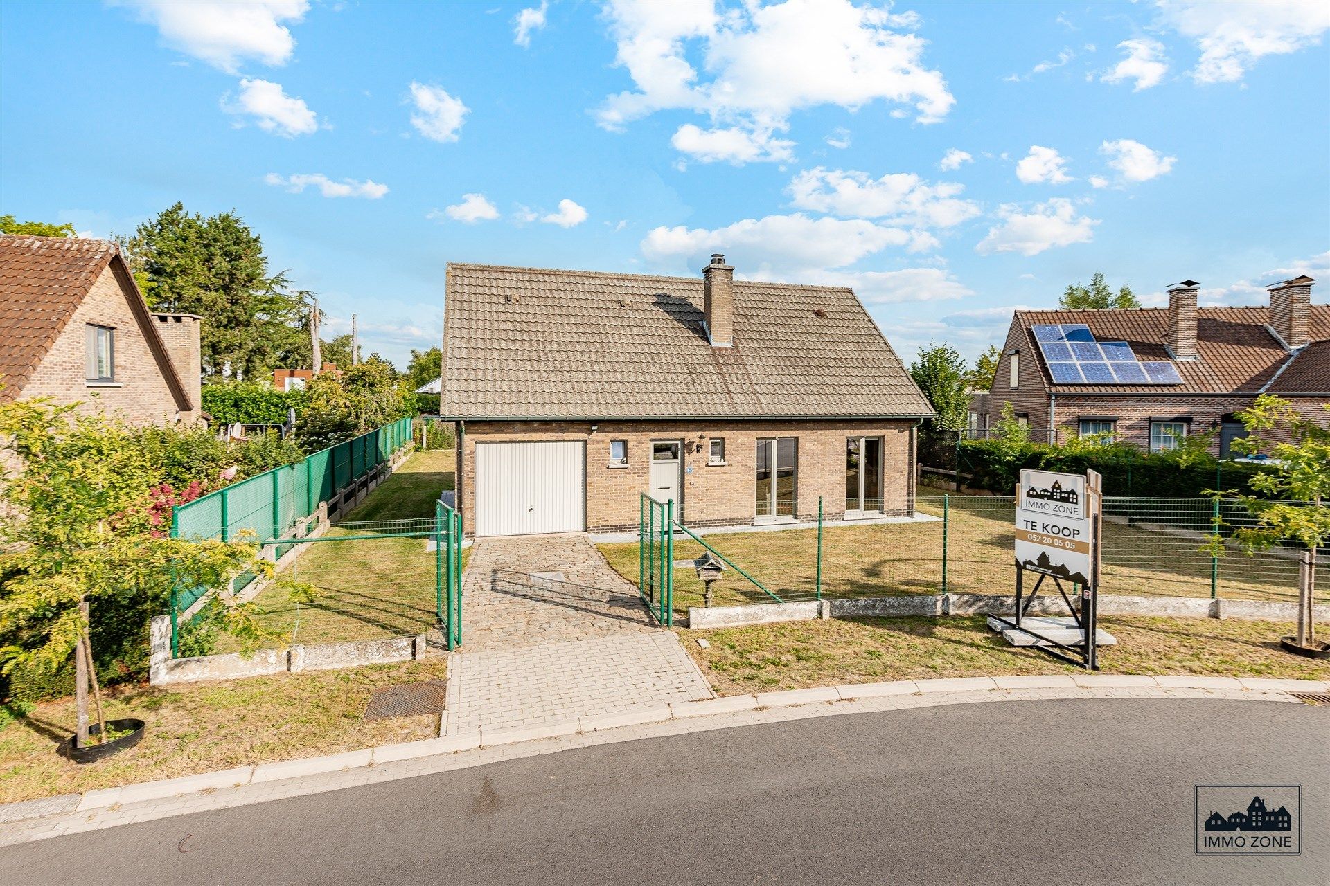 Hoofdfoto van de publicatie: Open bebouwing met potentieel nabij het Donkmeer in Berlare!