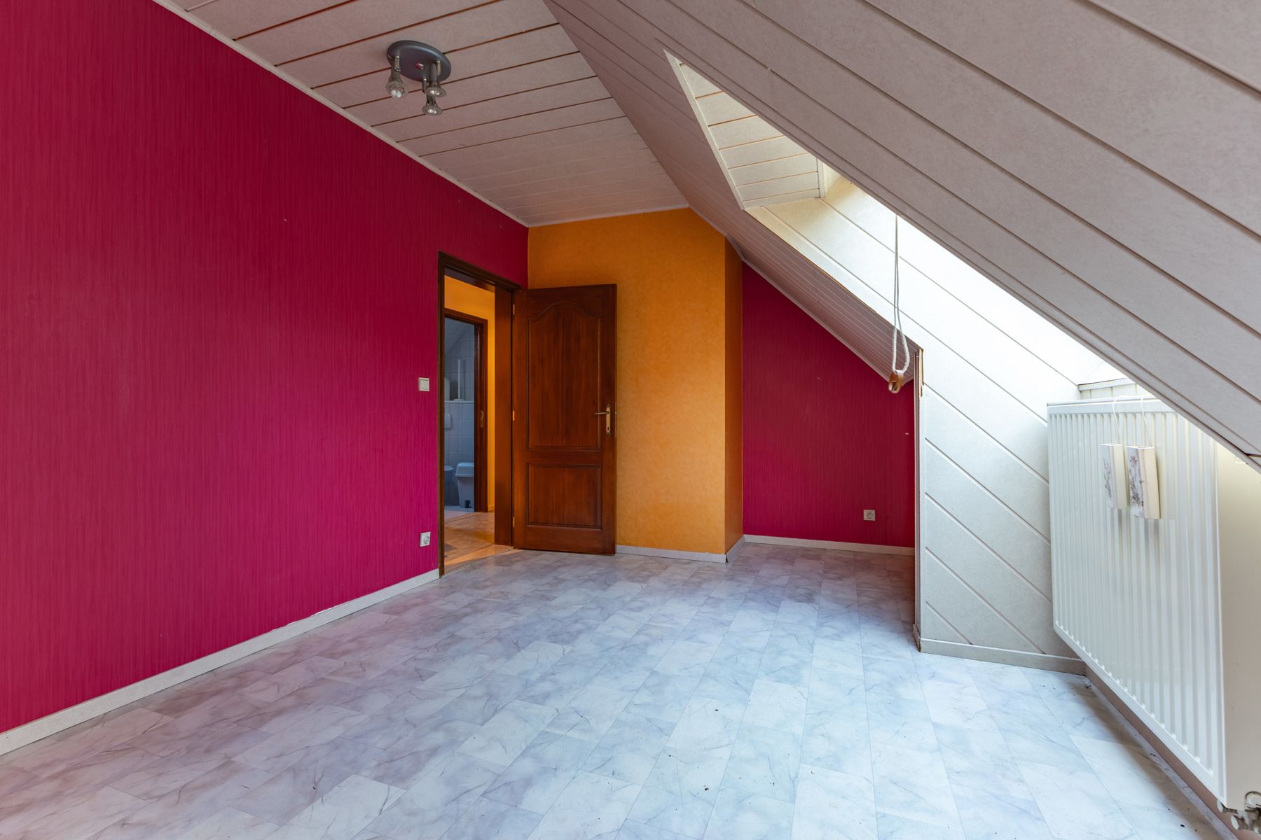 OPTIE Prachtige villa met 6 slaapkamers in doodlopende straat foto 24