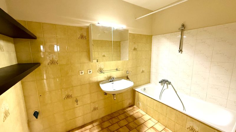 Ruim, centraal gelegen appartement met 2 slaapkamers en terras foto 10
