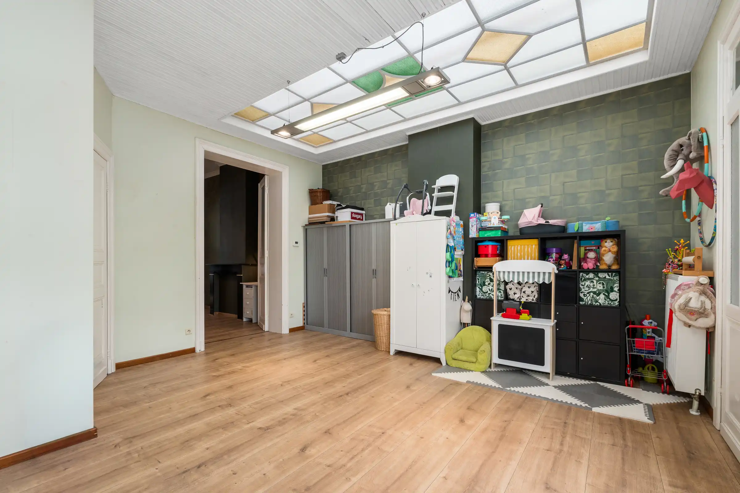 Karaktervolle woning met tuin en verrassend veel ruimte foto 8