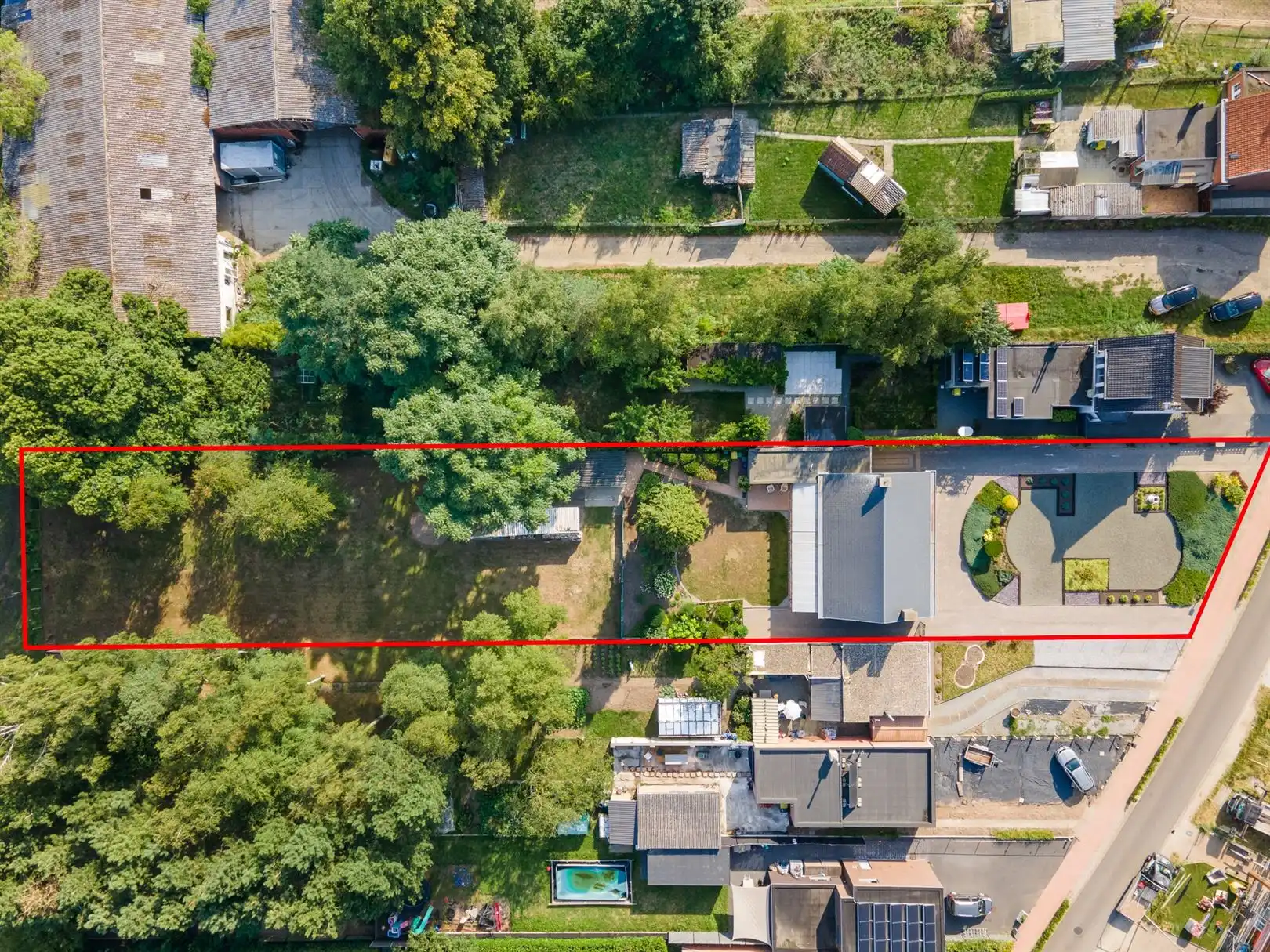 Laagbouwwoning met 3 slaapkamers op ca. 2.252m2 foto 24