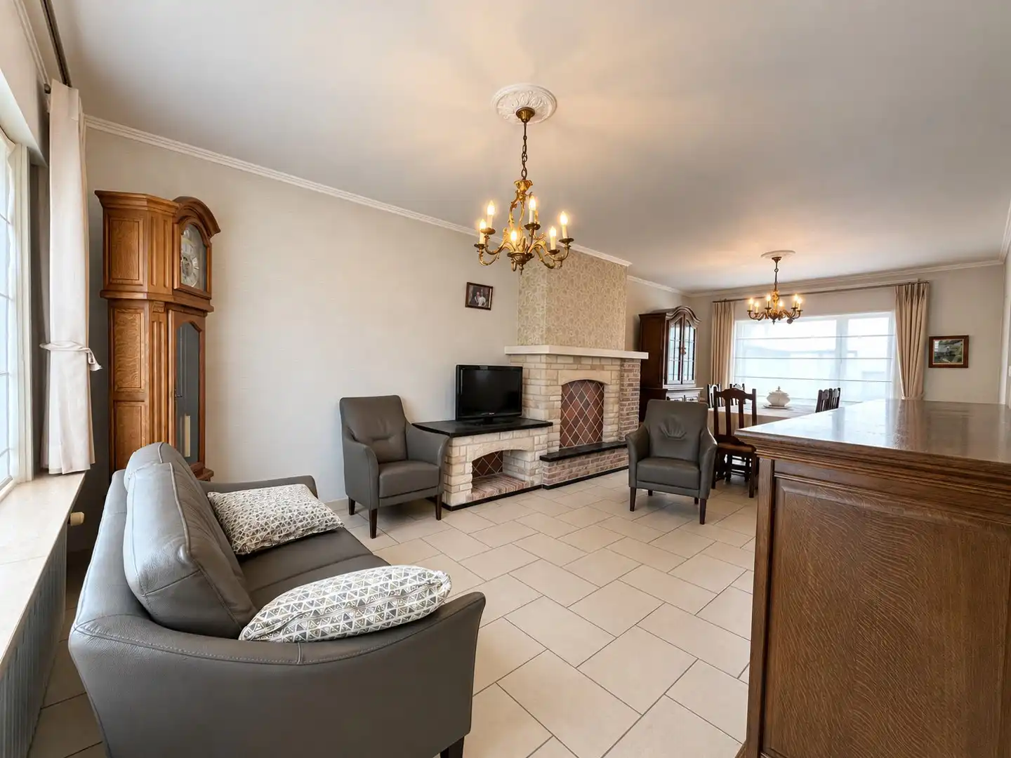 Passendale – Halfopen woning met ruime oprit, tuin en garage foto 3