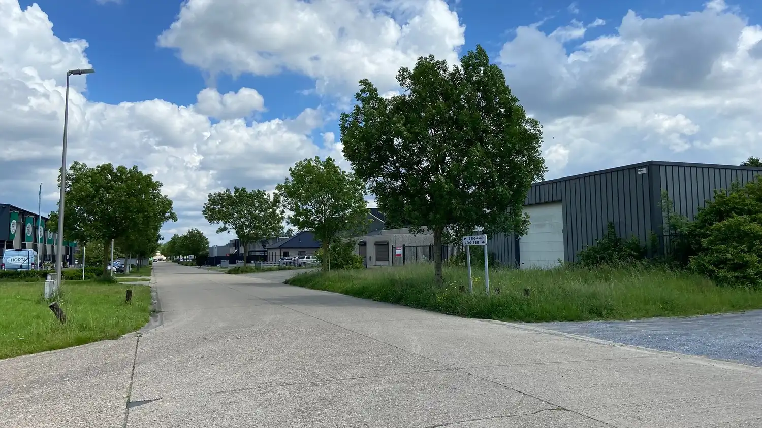 Te huur: veelzijdige bedrijfshal/magazijn op industrieterrein in Lanaken foto 3