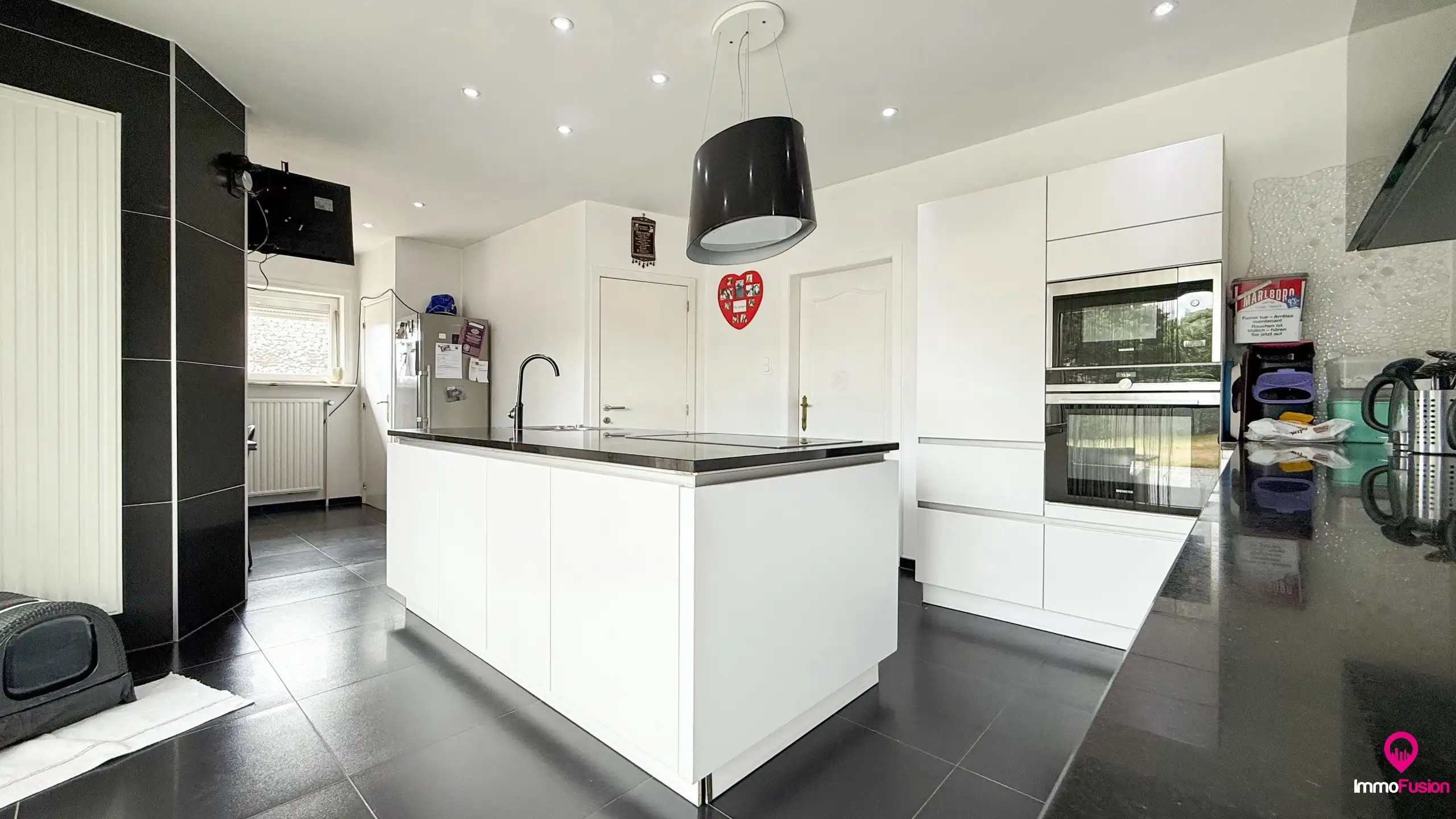 Instapklare, ruime woning met 6 slpks en enorme tuin op 26a! foto 6