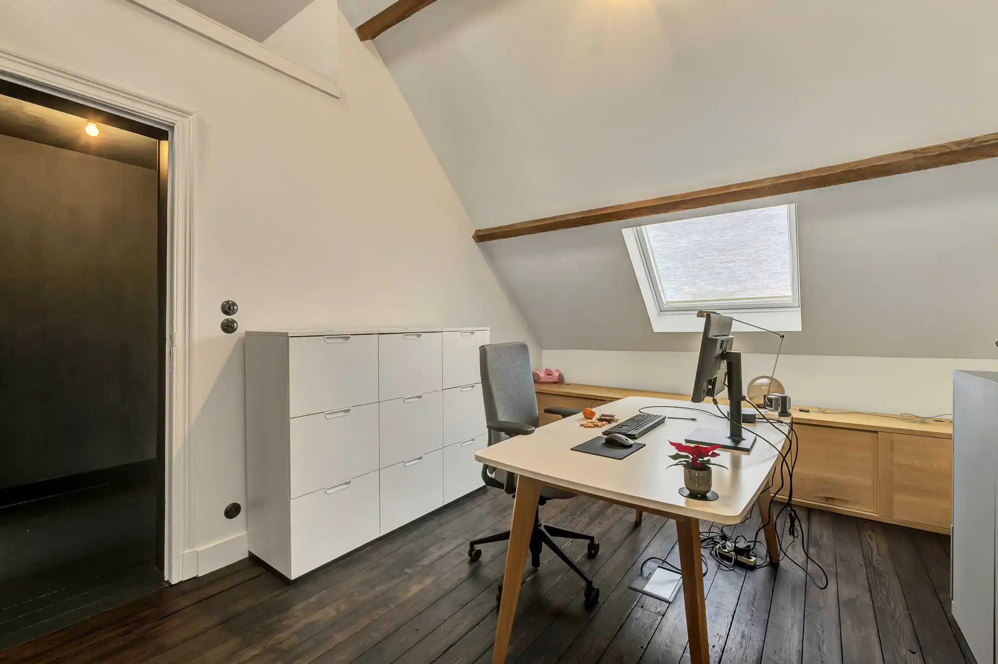 Authentiek gerenoveerd herenhuis in het hart van Aalst foto 22