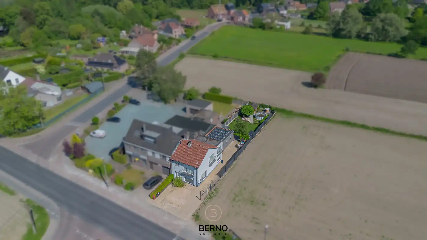 Instapklare gezinswoning op mooi perceel foto 22