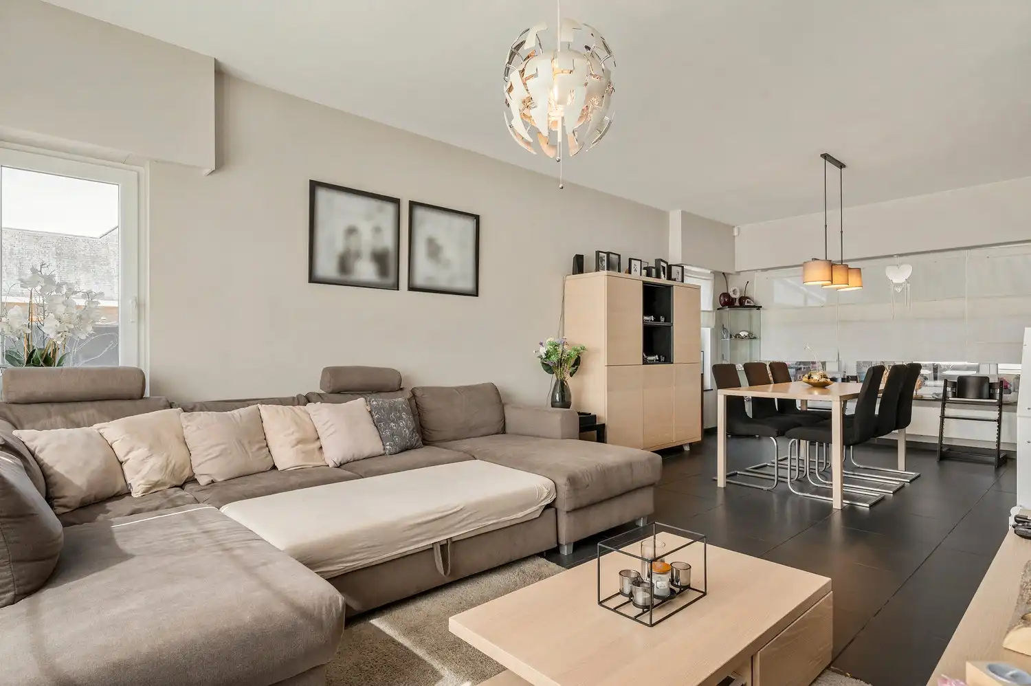 Ruime, degelijke gezinswoning met magazijn op een perceel van 930 m². foto 7
