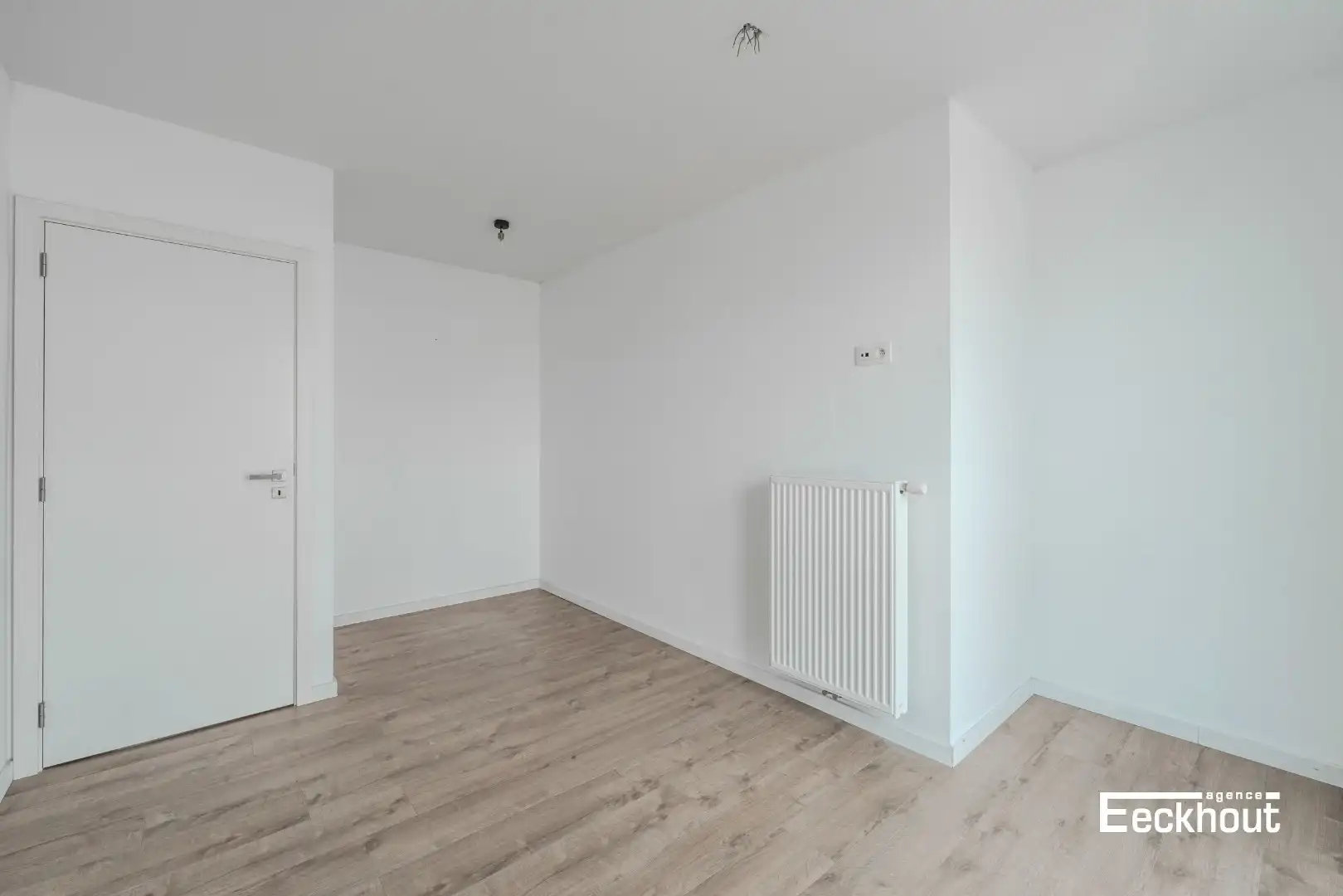 Modern en recent (bouwjaar 2018) triplex-appartement met groot terras! foto 12