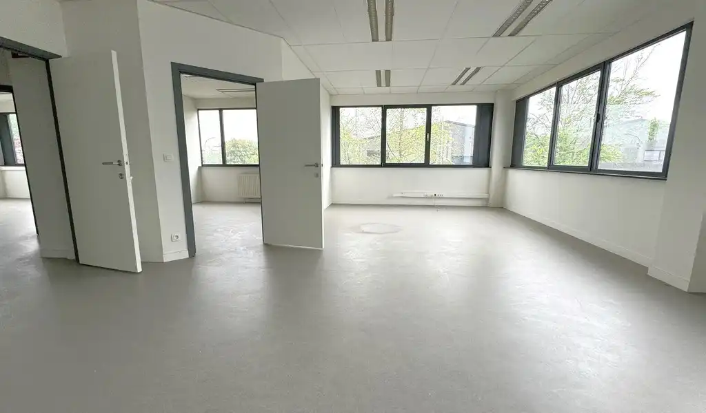 Logistiek magazijn met kantoren te huur in Prologis Park Bornem DC1 foto 11
