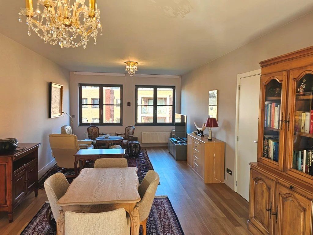 Prachtig gerenoveerd appartement nabij Quartier Bleu foto 4