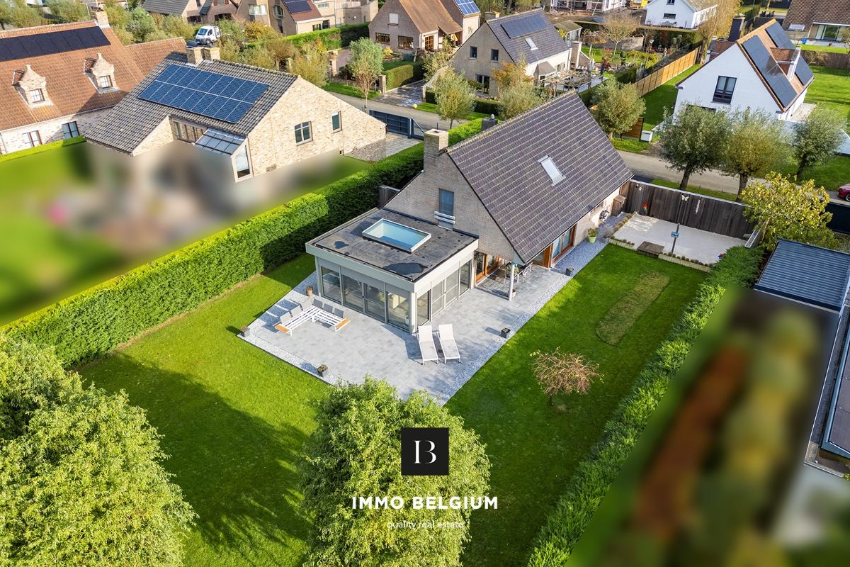 Instapklare, gerenoveerde villa op toplocatie in De Haan foto 2