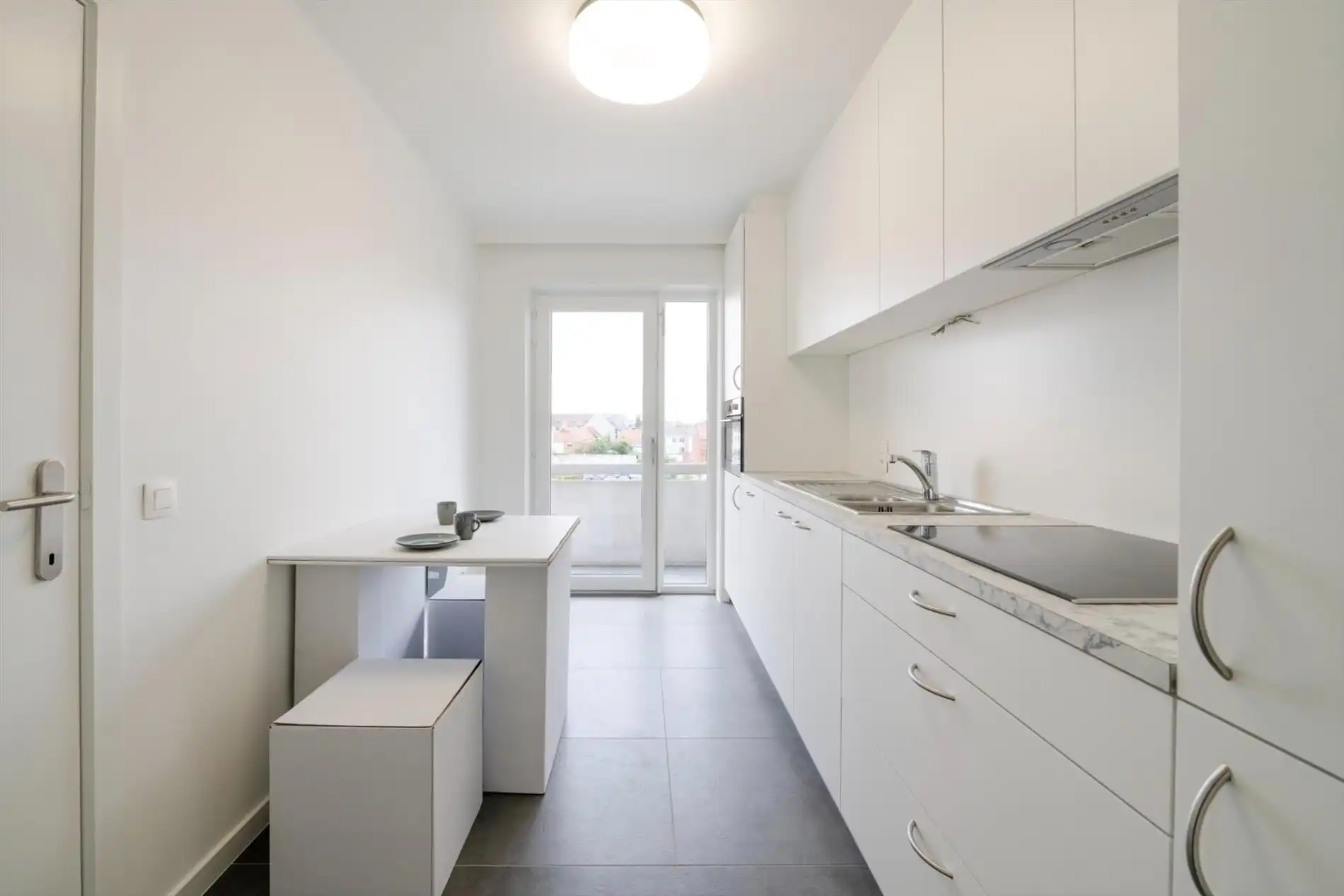 Appartement met 2 slaapkamers en autostandplaats te Roeselare  foto 5