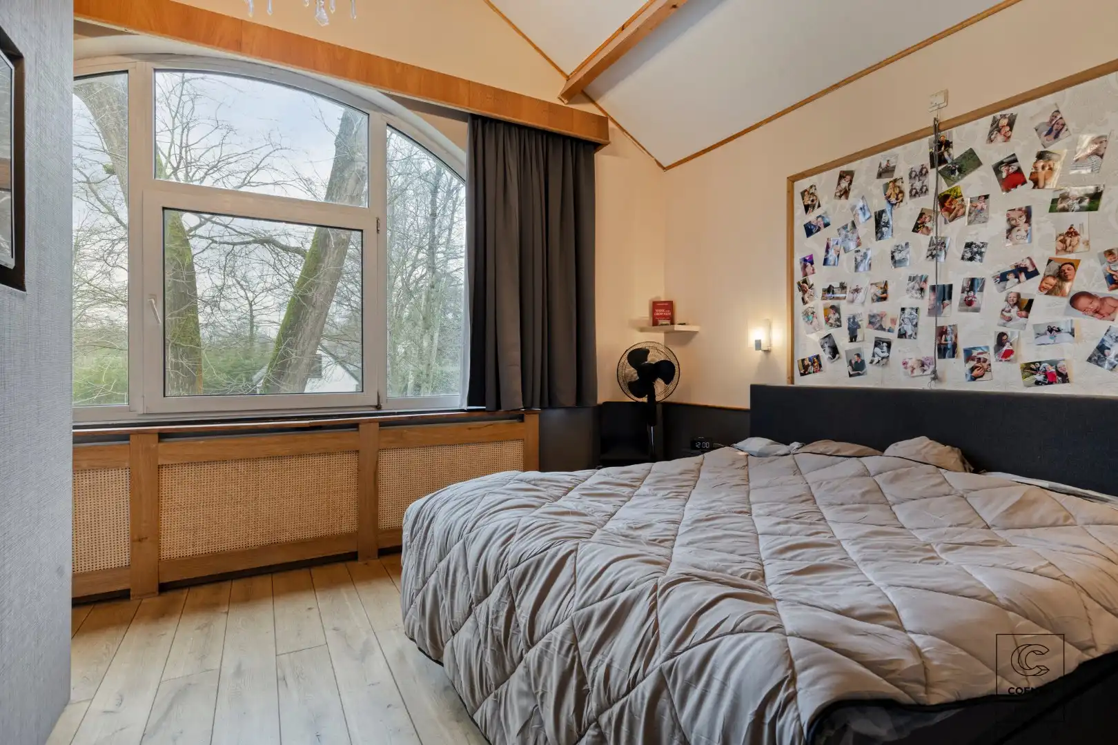 Lichtrijke en ruime villa van 338 m² met ingebouwd zwembad en tal van mogelijkheden voor co-housing of kangoeroewonen! foto 13