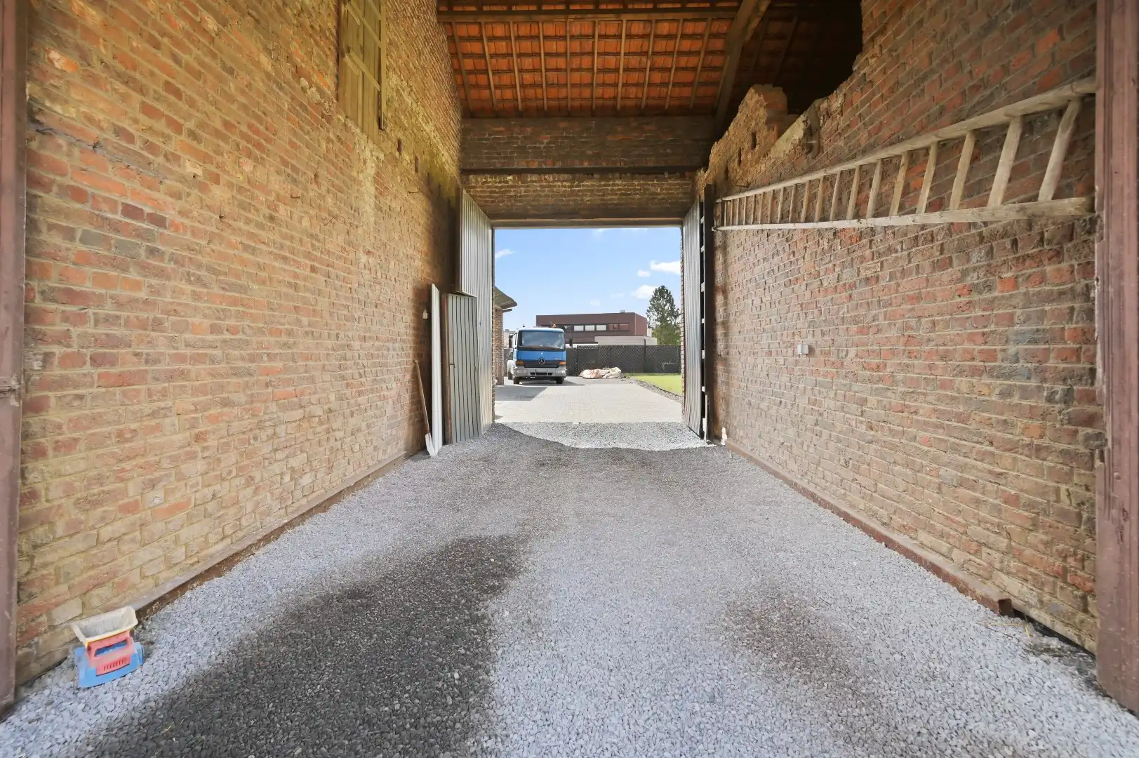 Unieke eigendom met instapklare woning, bijgebouw en uitzonderlijk potentieel op ruim perceel foto 24