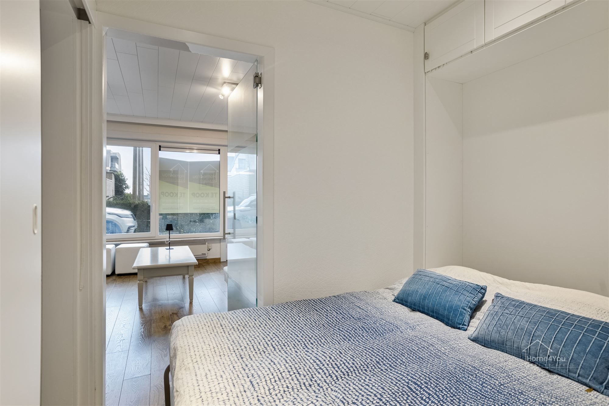 Mooie opgefriste bemeubelde studio met 1 slaapkamer op gelijkvloers op 50 meter van strand en dijk. foto 6
