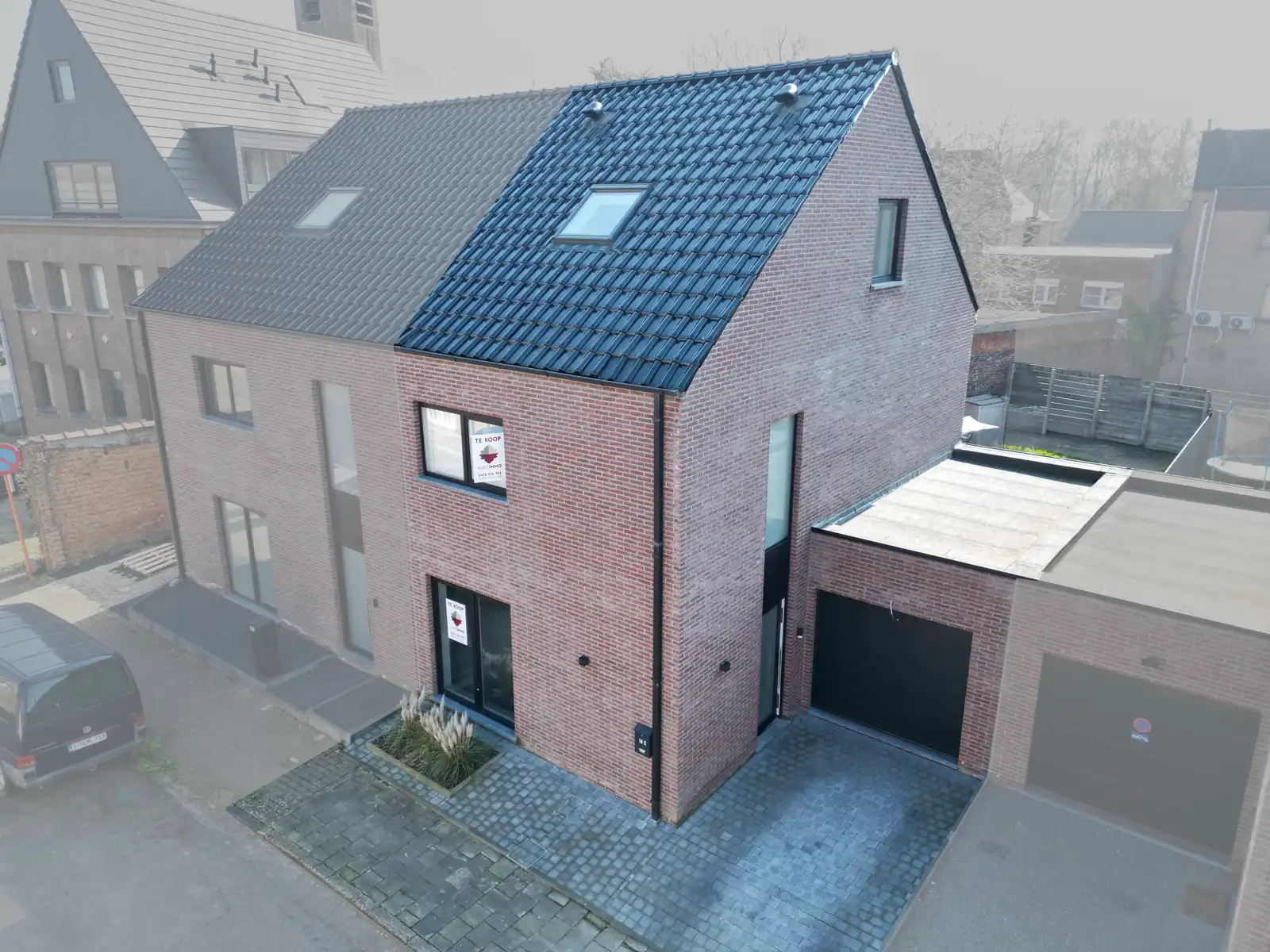 Recente, Instapklare HOB met 4 SLPK, Garage én Tuin! foto {{pictureIndex}}