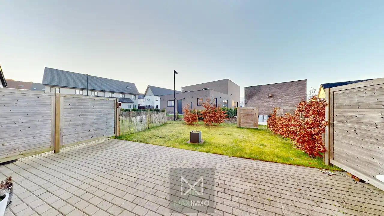 Instapklare woning met 3 slaapkamers, garage en zonnige tuin in Lauwe foto 16