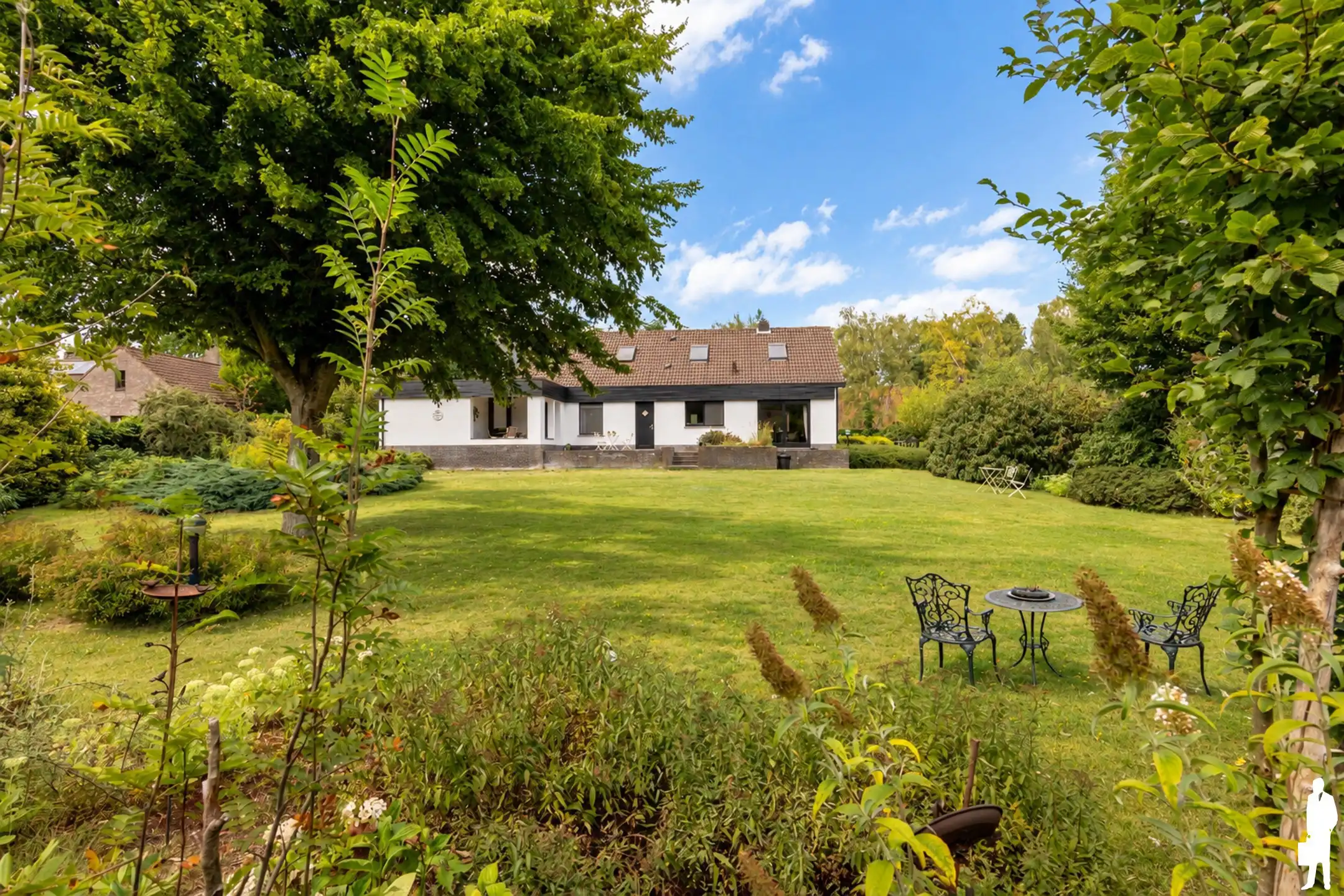 Rustig gelegen villa | 6 slks | 1.705 m² | zuidgericht foto 25