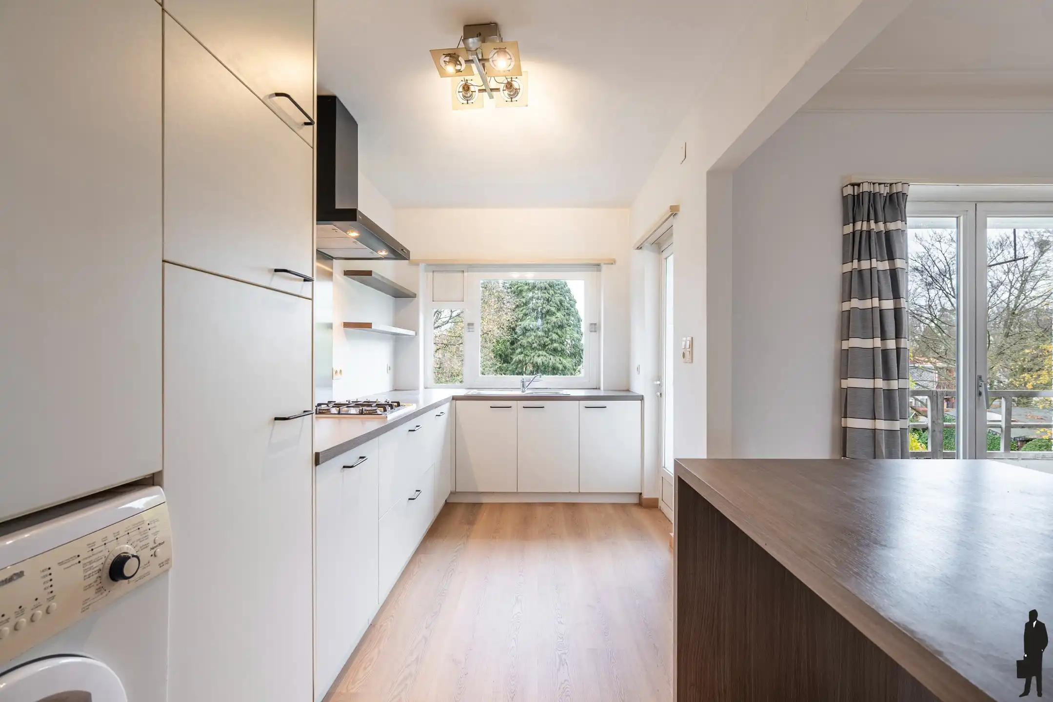 Ruim instapklaar appartement met 2 slaapkamers en terras foto 7