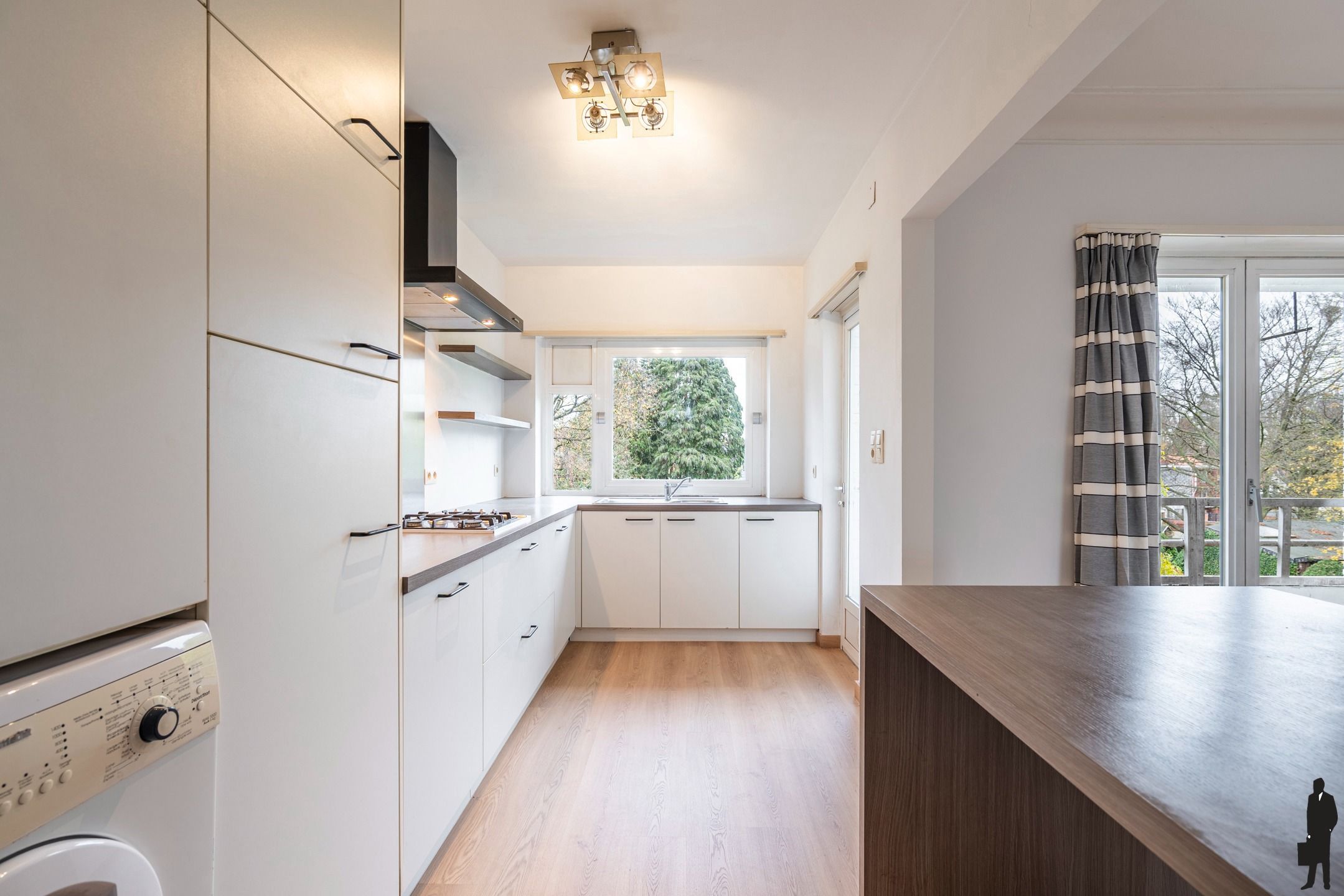 Ruim instapklaar appartement met 2 slaapkamers en terras foto 7