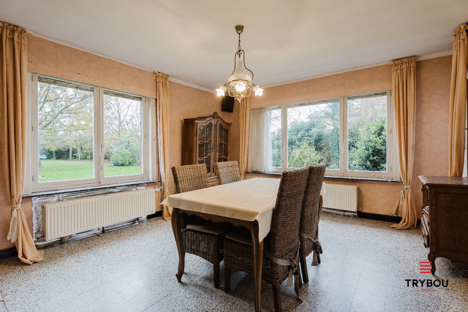 Alleenstaande woning op een ruim perceel van 2270 m² met rustige ligging te Langemark foto 5