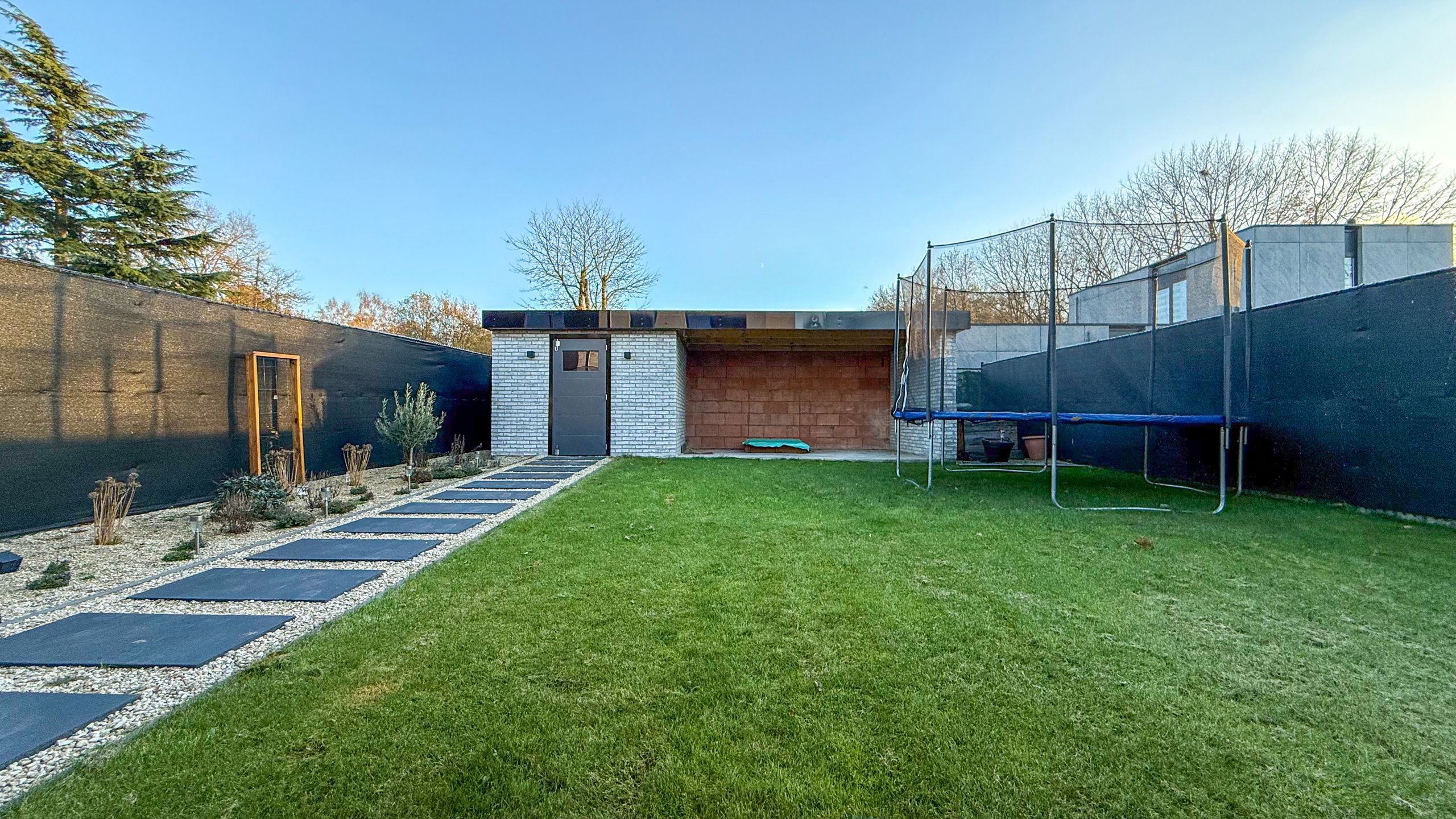 Moderne halfopen bebouwing (3 jaar oud) nabij E313 & E314! foto 40