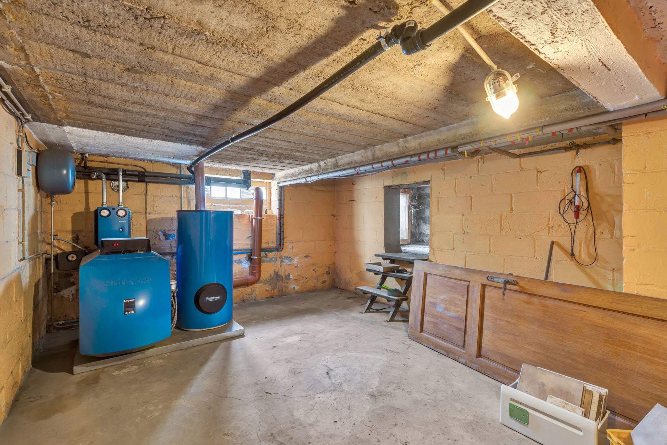 Te moderniseren gelijkvloerse woning op landelijke locatie foto 17