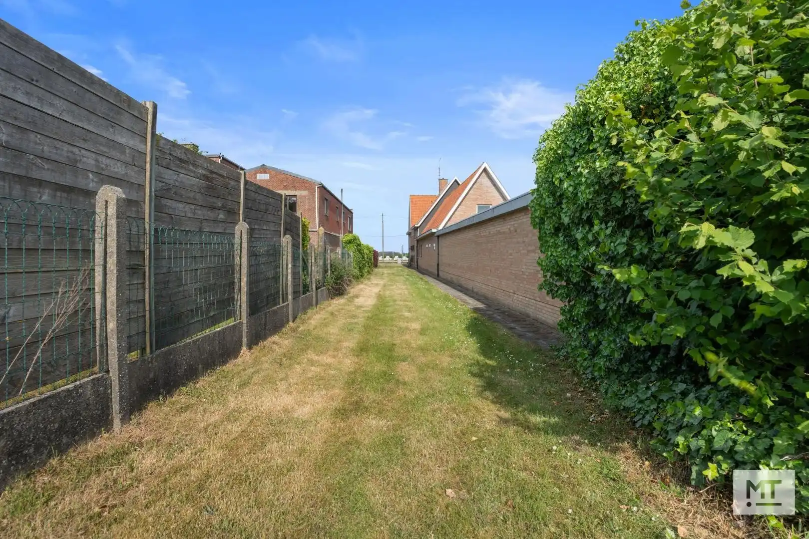Voormalig politiecommissariaat te koop in Westrozebeke foto 23