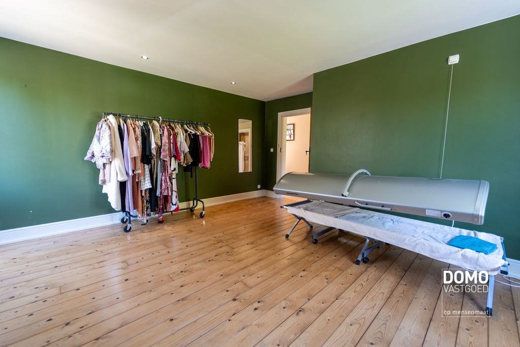 Ruime gerenoveerde woning met voldoende ruimte en tal van mogelijkheden foto 24