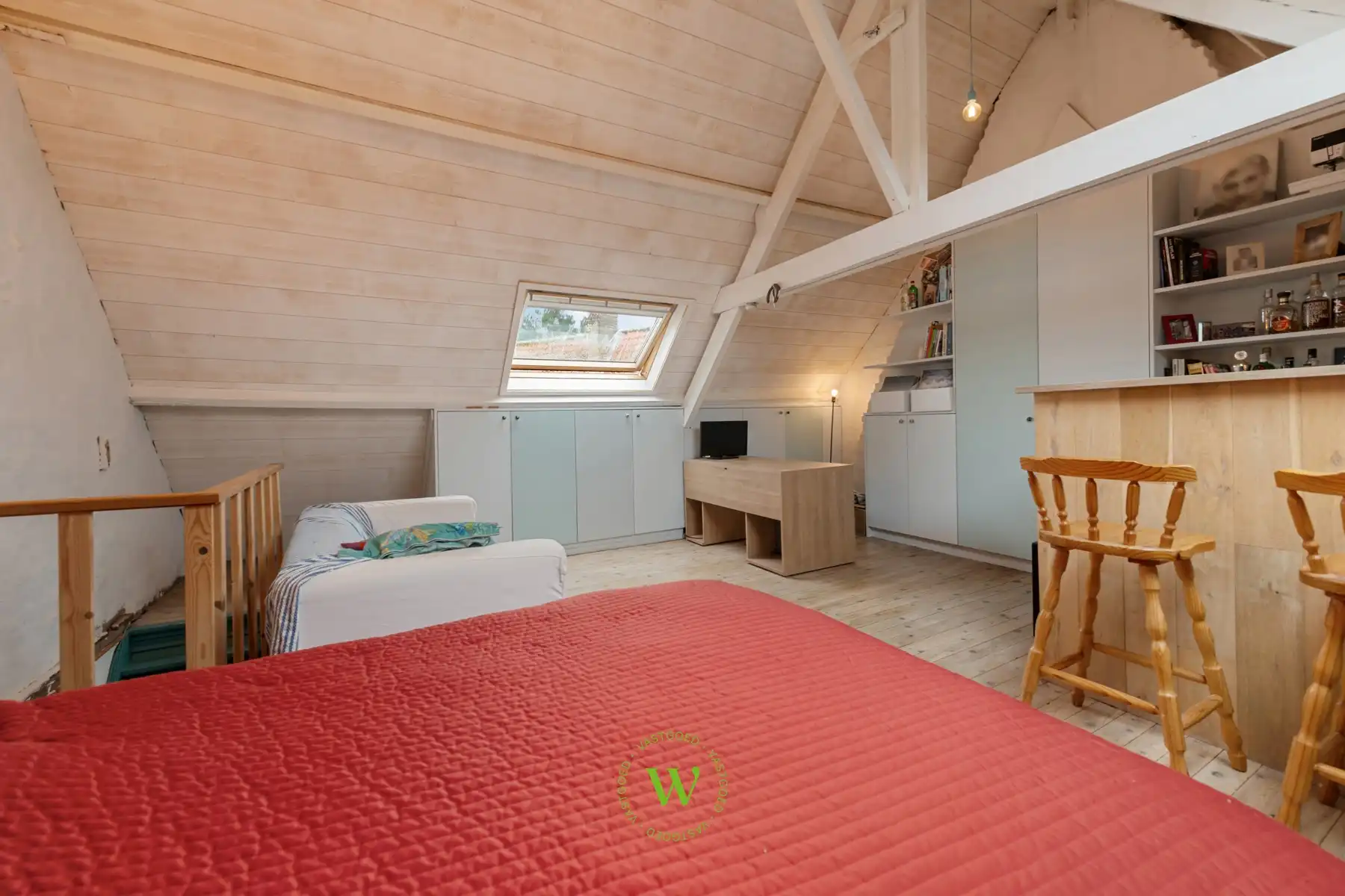 Ruime, energiezuinige gezinswoning te Assebroek. foto 21