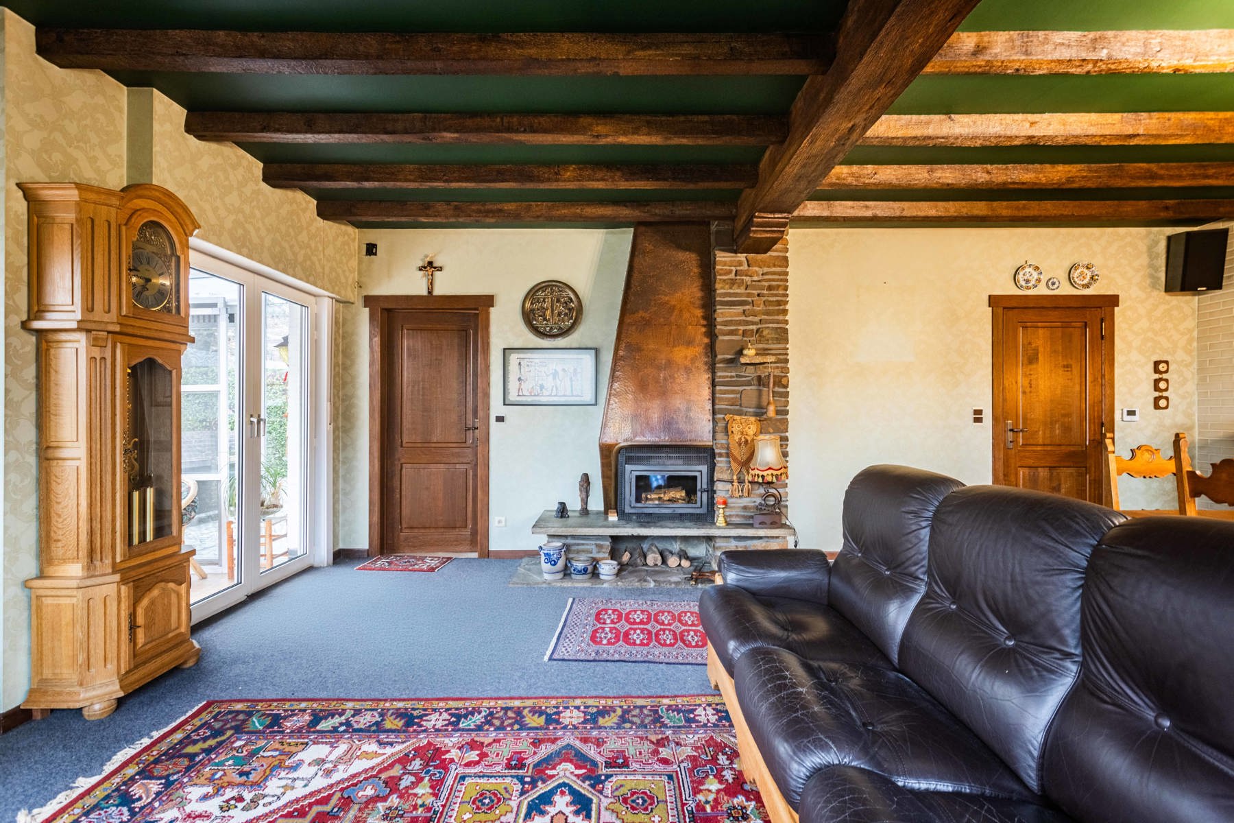 Leuke te renoveren retro villa foto 8