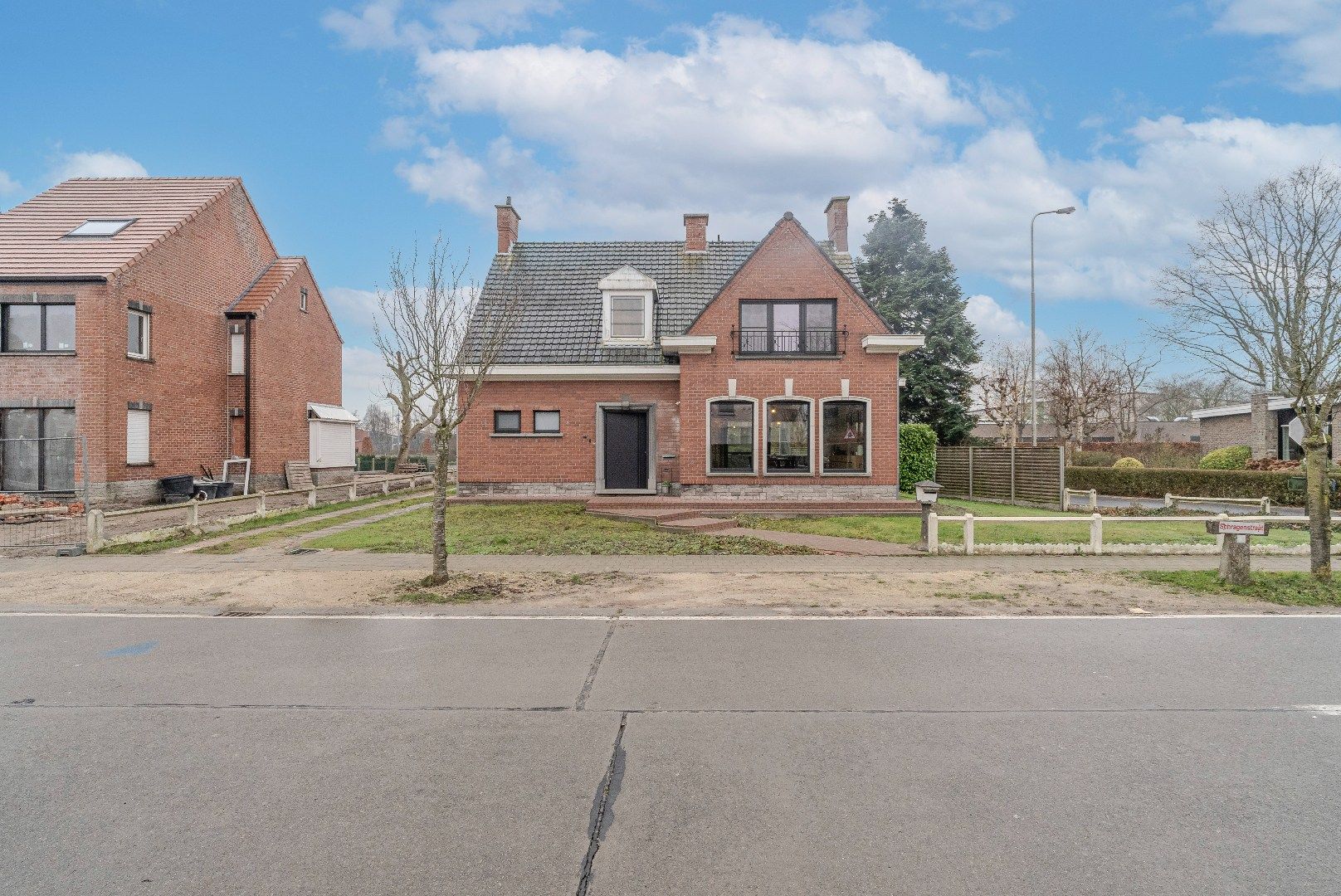 Hoofdfoto van de publicatie: Ruime en karaktervolle villa op 750m² in Deerlijk