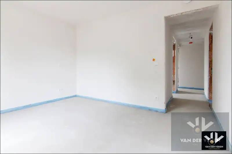 Ruim gelijkvloers nieuwbouwappartement met 4 slaapkamers en 2 badkamers, ruim terras en een mooie tuin op een goed bereikbare locatie! foto 18
