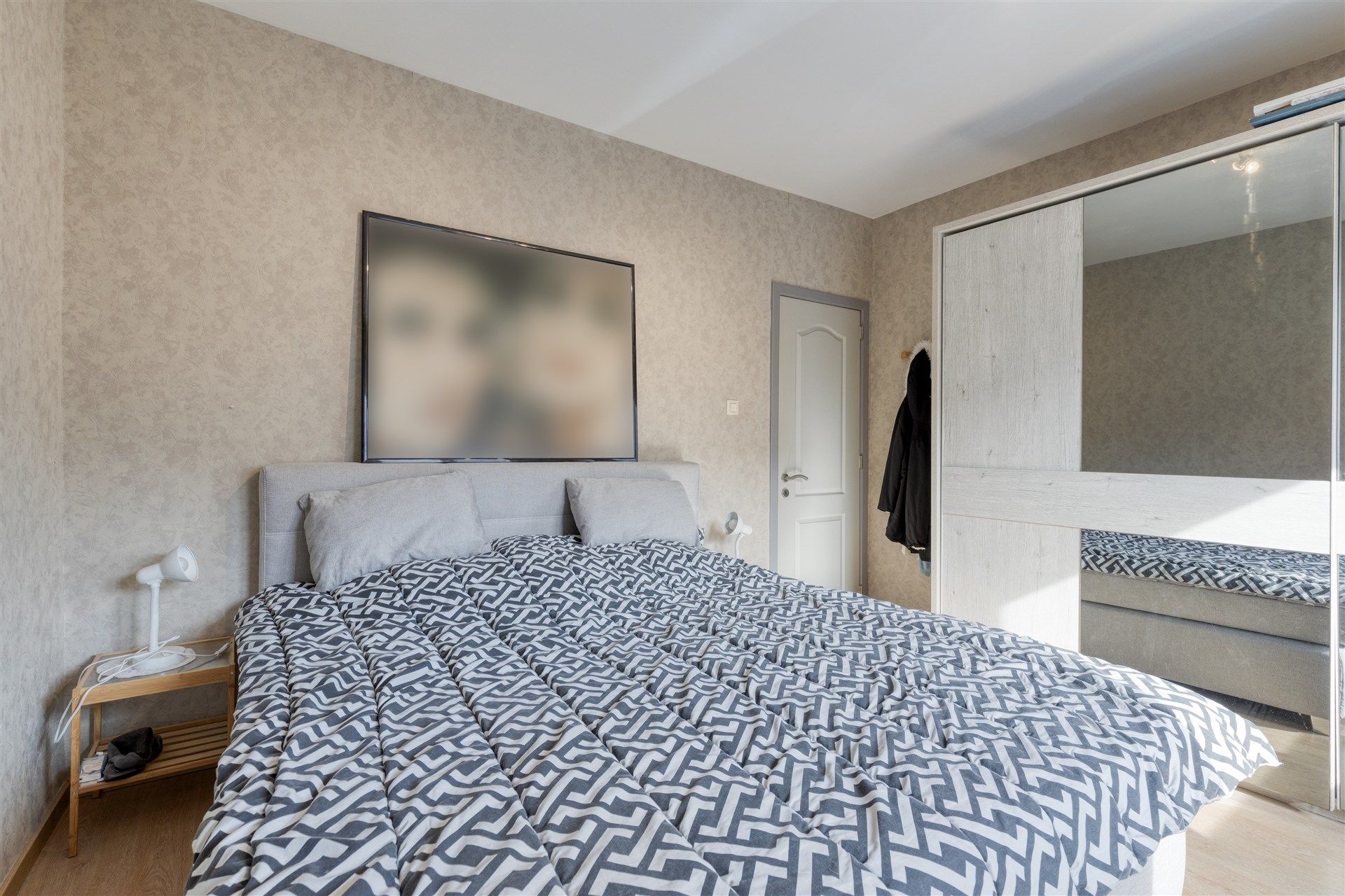 Charmante, instapklare woning in Wetteren met toffe tuin foto 10