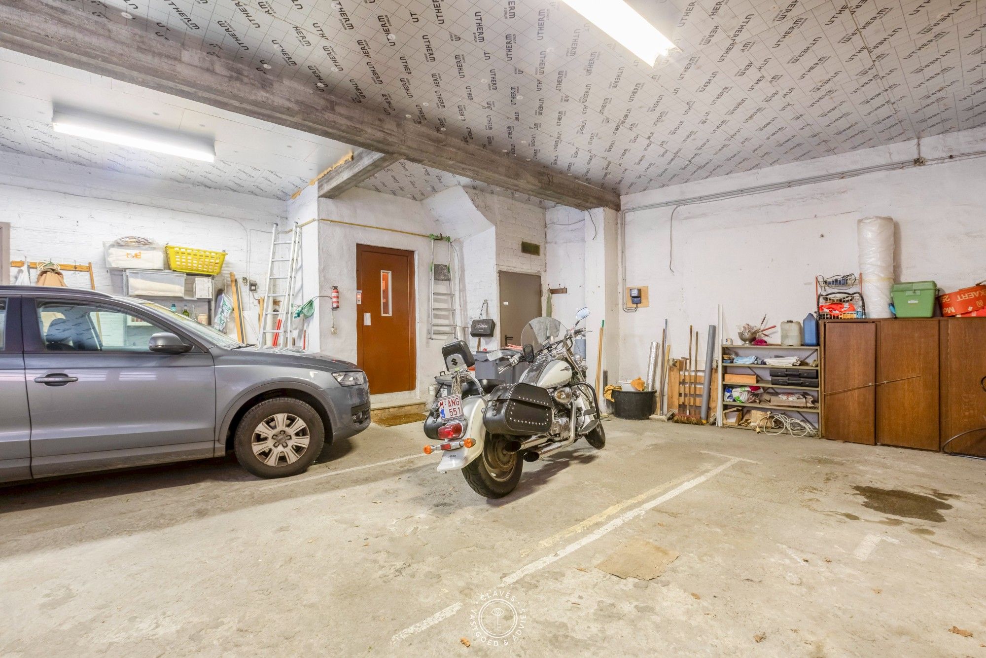 Welgelegen investeringseigendom met ruime driekamerappartementen foto 24