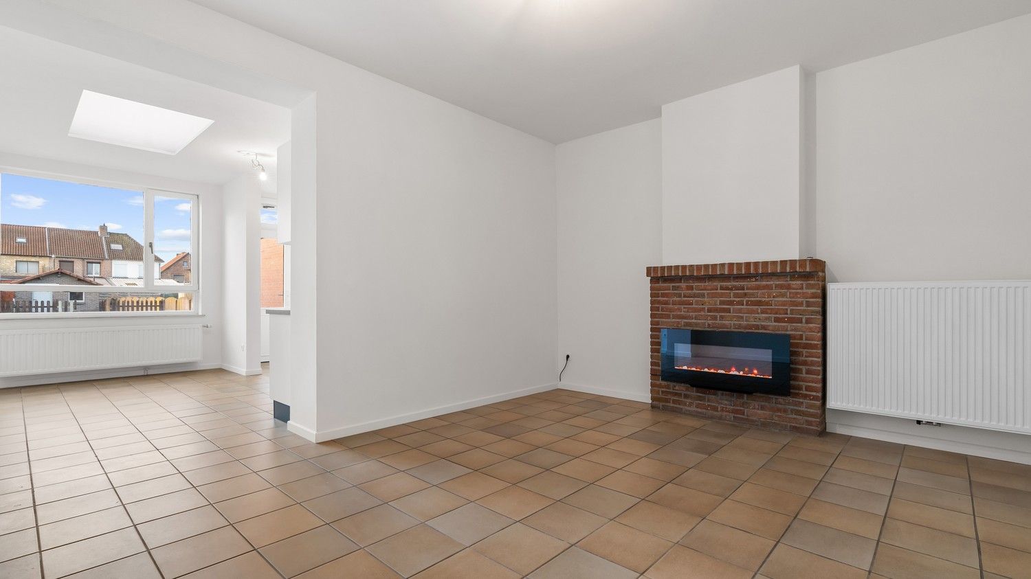 Volledig gerenoveerde woning met 3 slaapkamers en tuin. foto 4