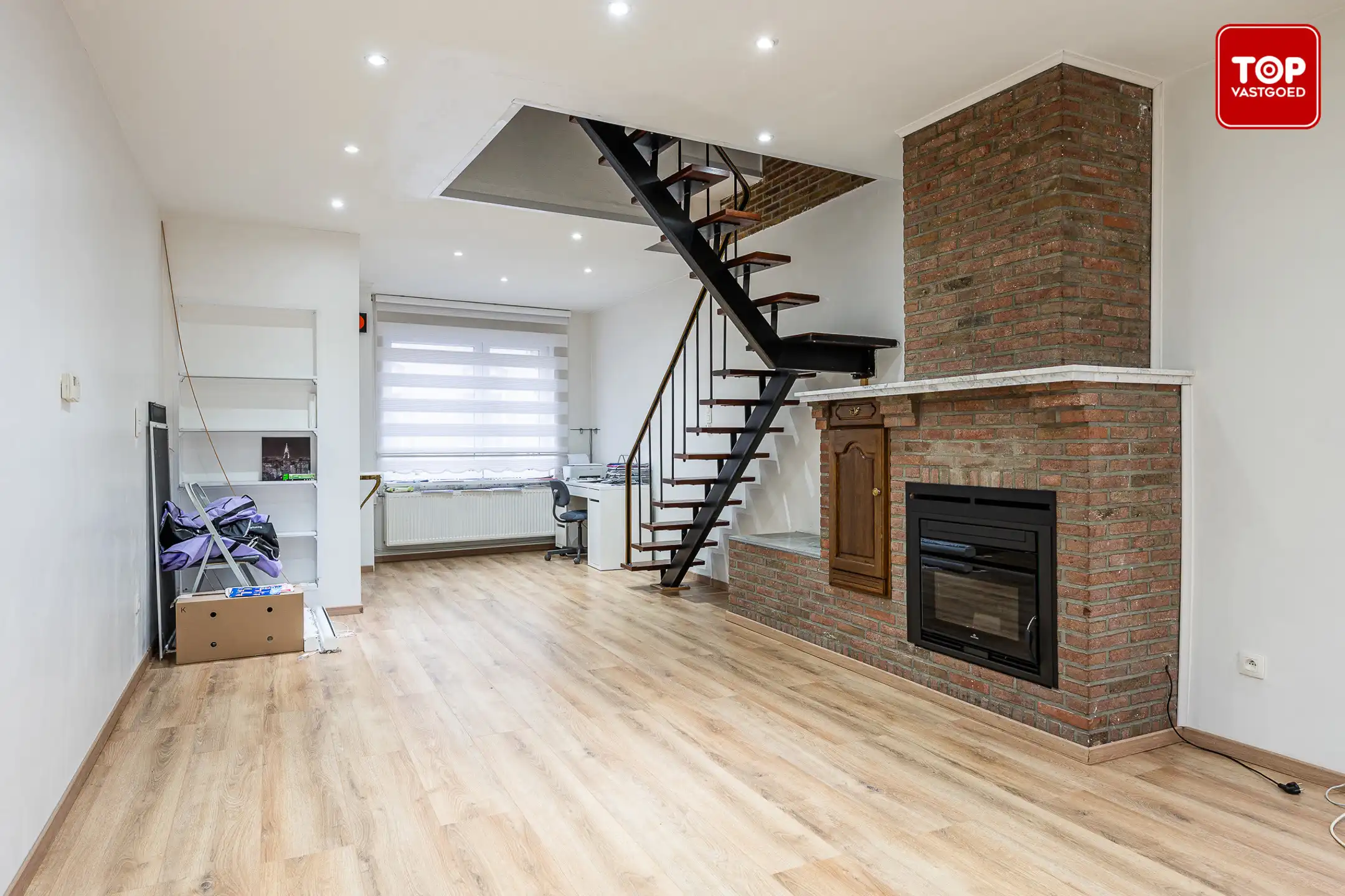 Instapklare woning met stadkskoer op gunstige locatie. foto 6