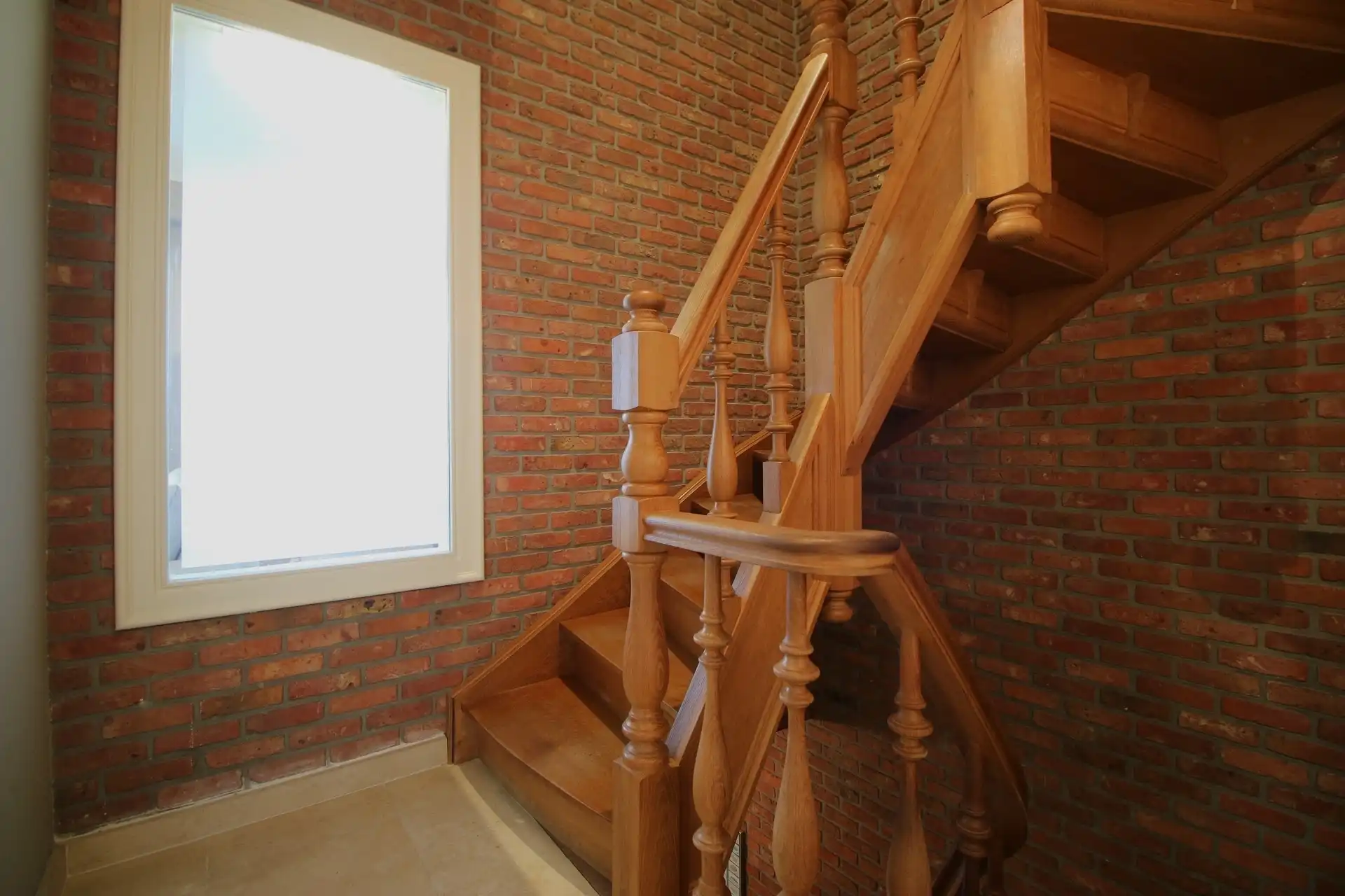 Ruime bel-étagewoning met tuin in rustige omgeving foto 8