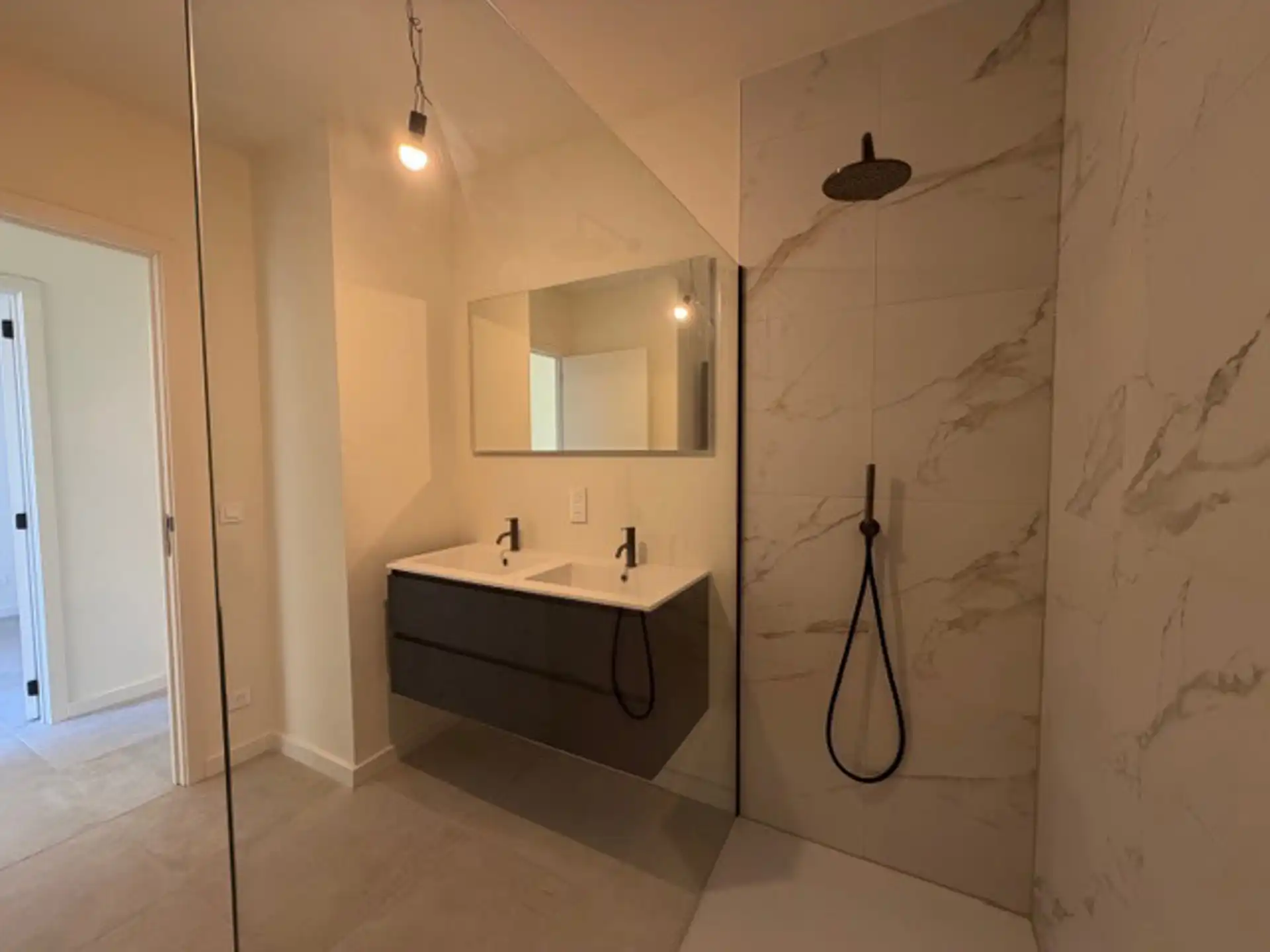 Energiezuinige, nieuwbouw penthouse met twee slaapkamers foto 8