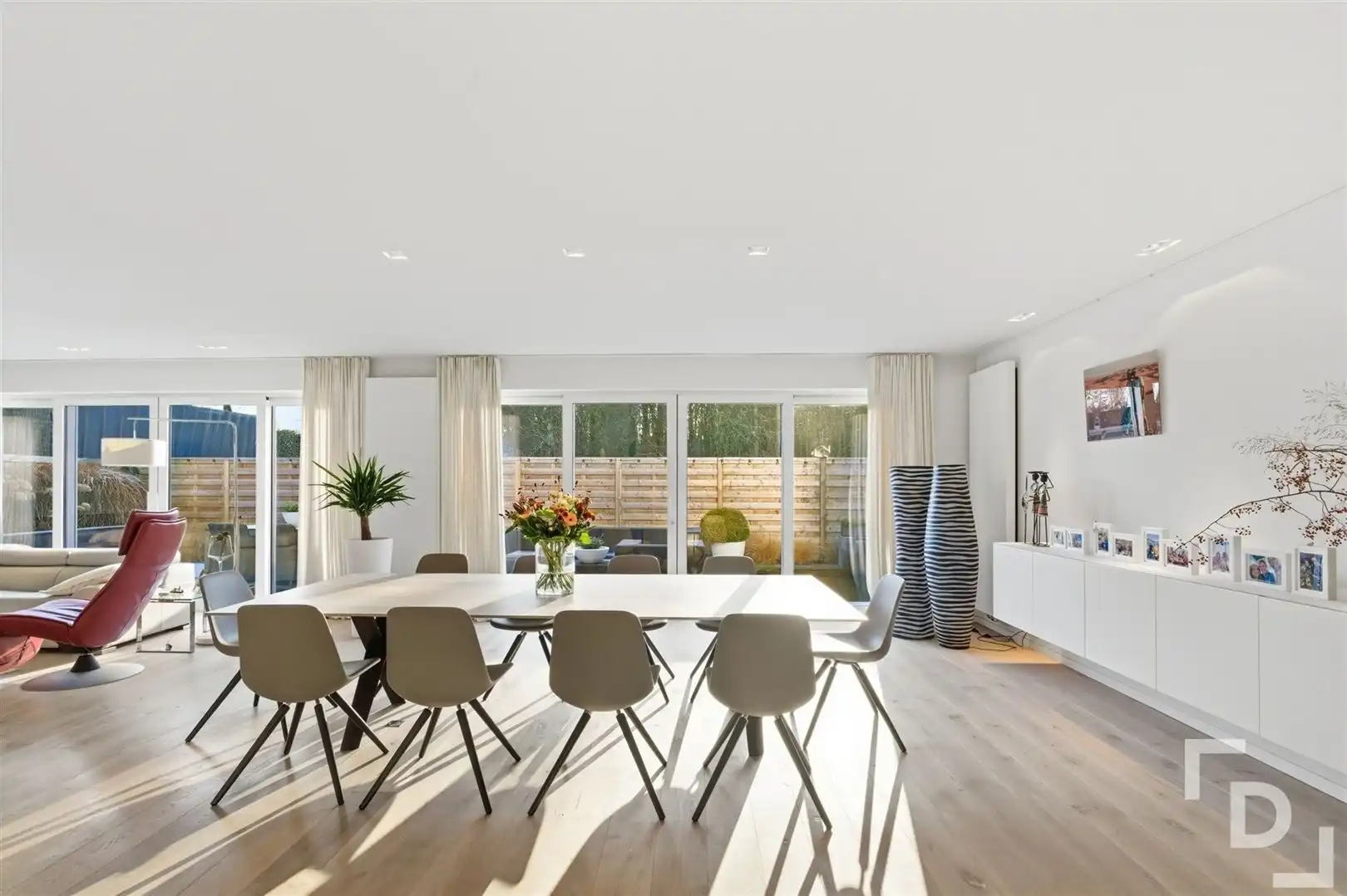 Moderne villa met hoogwaardige afwerking op topligging! foto 12