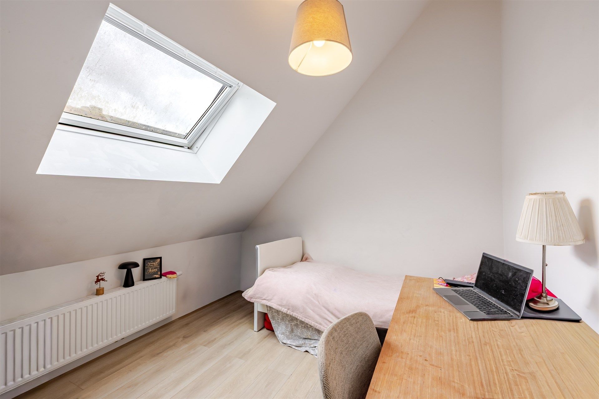 Instapklaar appartement (4 slaapkamers) in hartje Melle foto 16